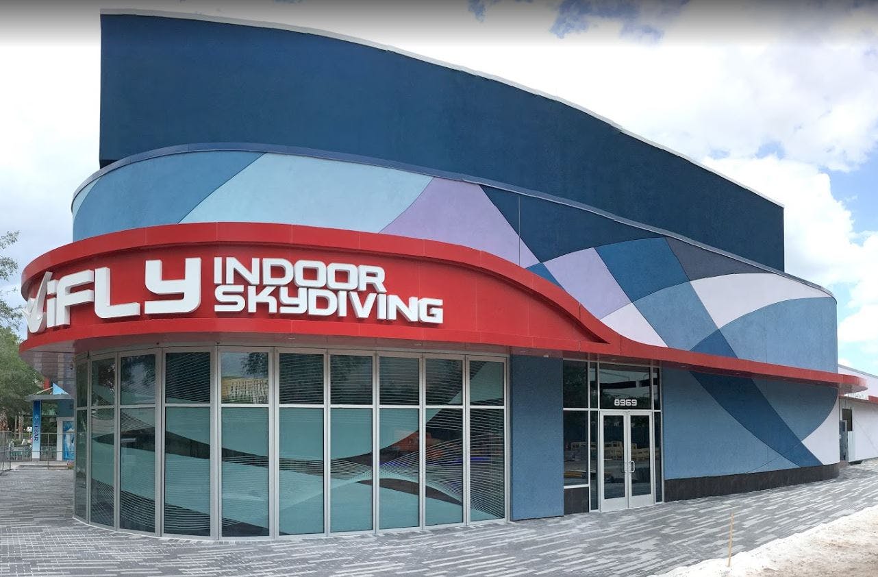 iFly storefront closed with NanaWall HSW