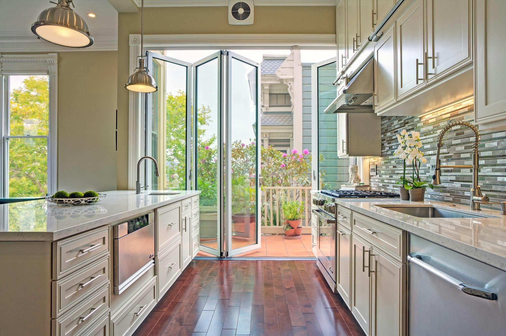 folding glass walls transforms this san francisco painted lady traditional home