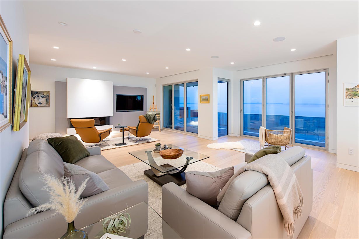 performance driven folding glass walls with serene ocean views