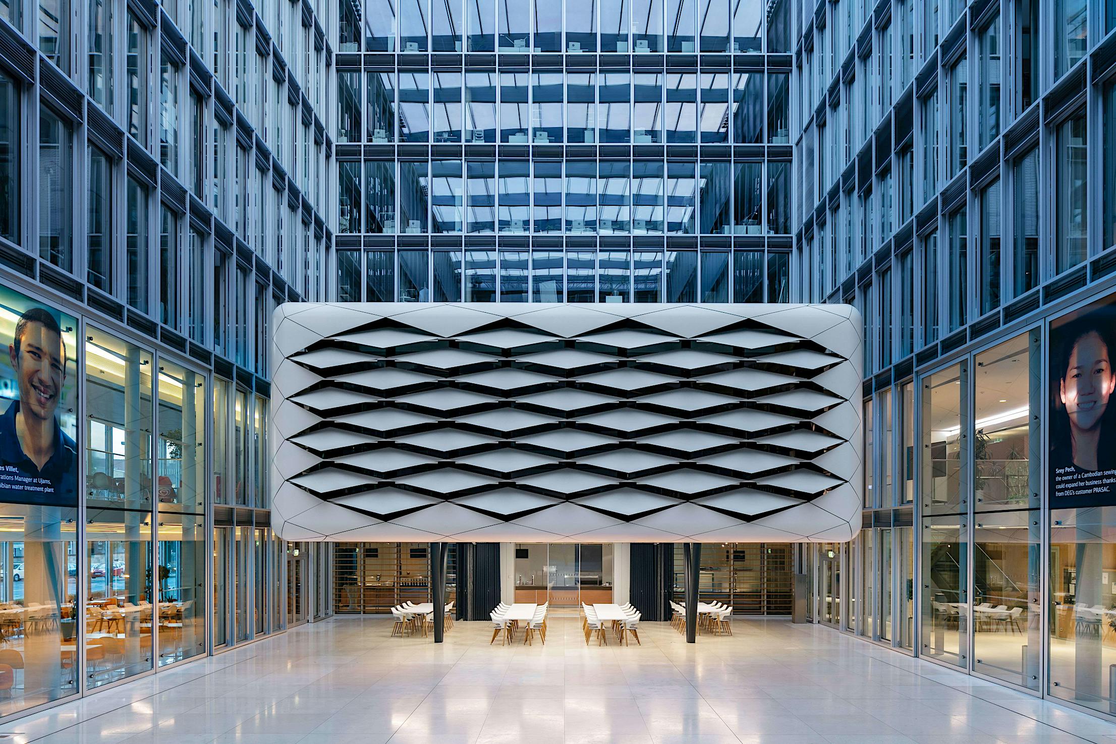 diamond patterned white skin creates the cloud supported by NanaWall HSW60