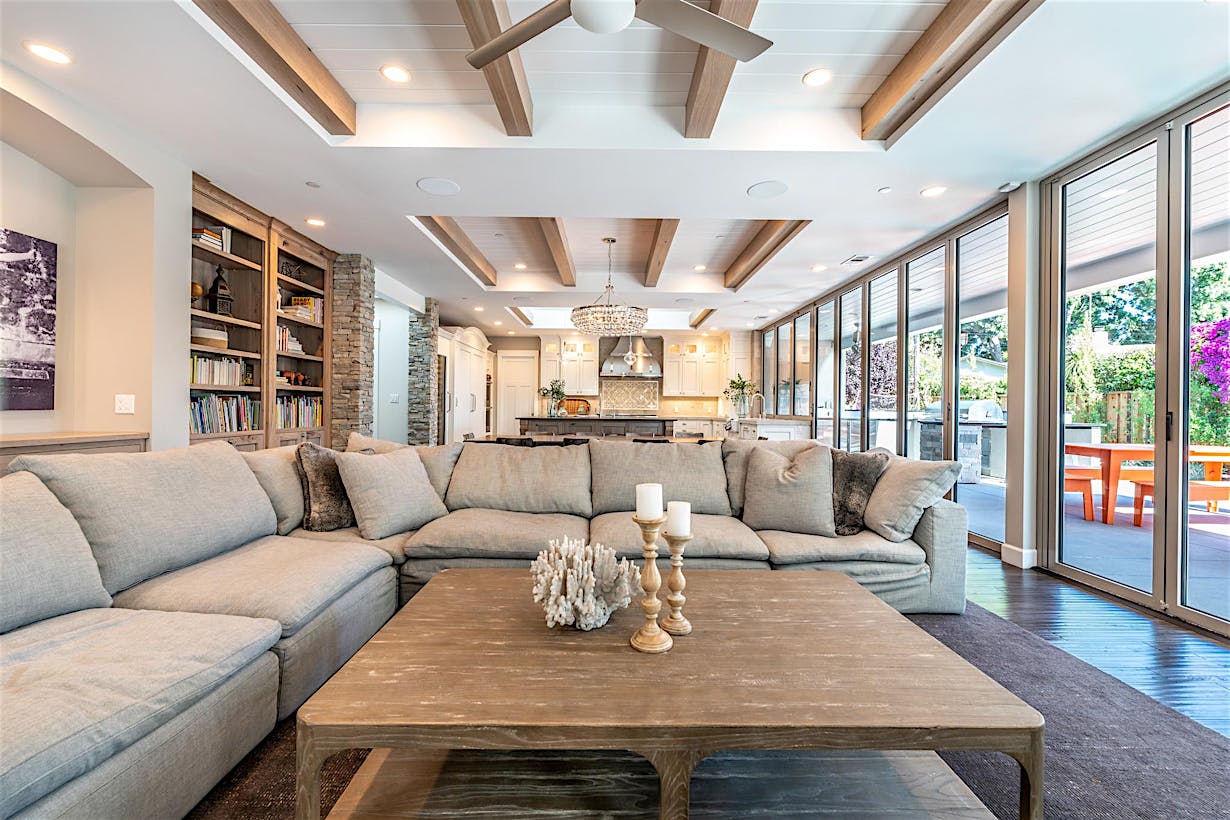 farmhouse modern design with folding glass walls