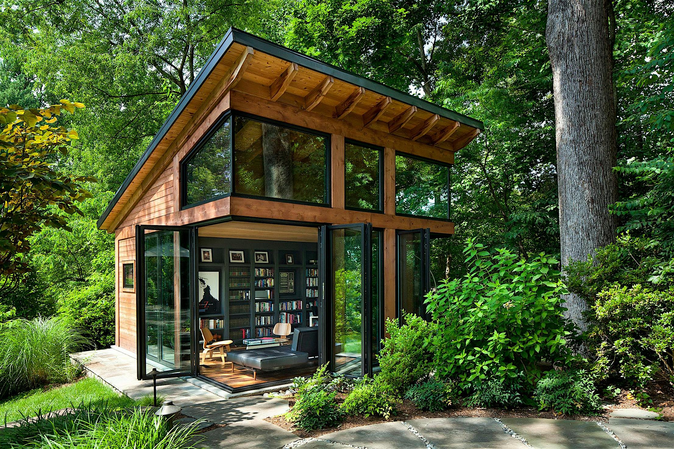 2021 interior desing trends accesory dwelling unit with moving glass walls