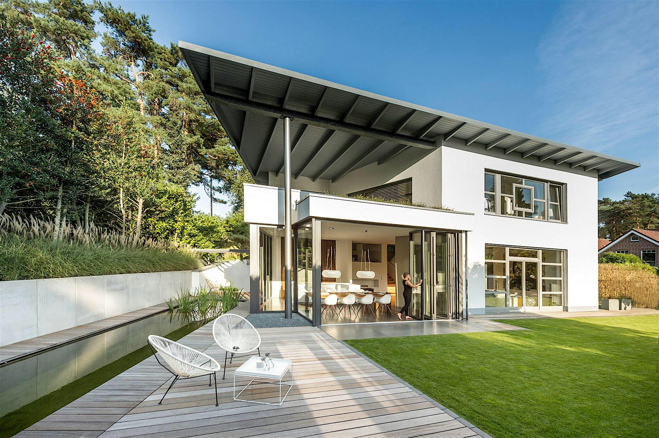 contemporary homes with next generation folding glass wall