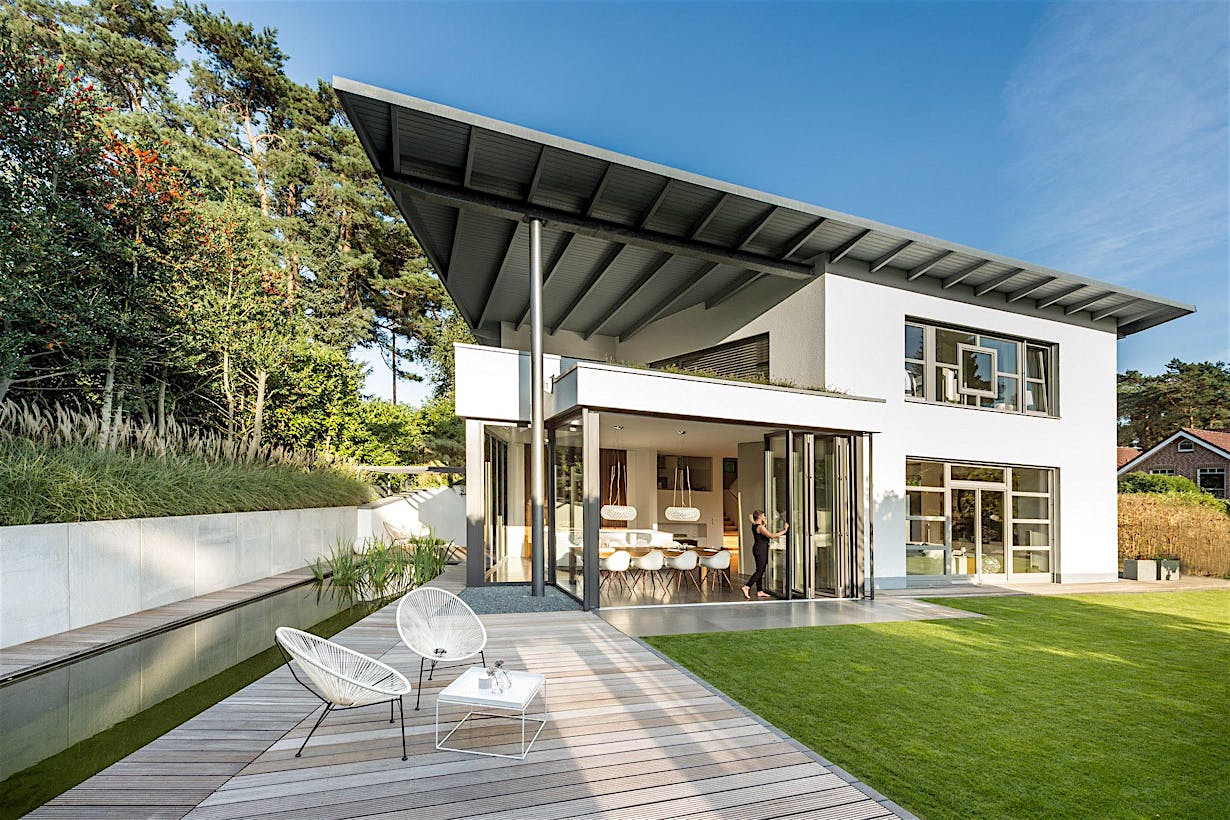 contemporary homes with next generation folding glass wall