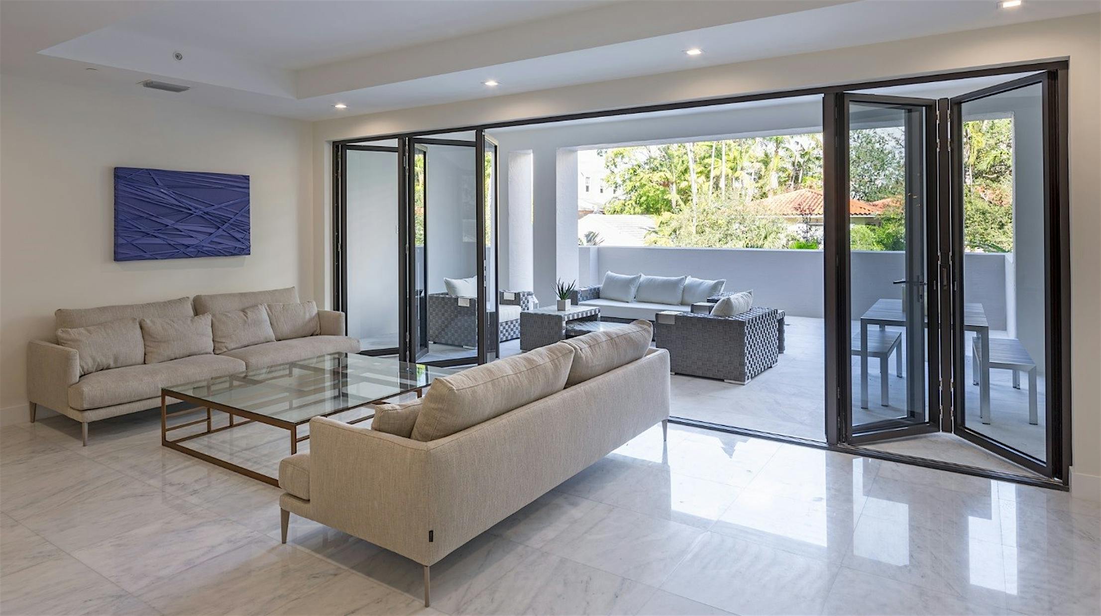 balcony design in Florida multifamily homes with NanaWall SL73