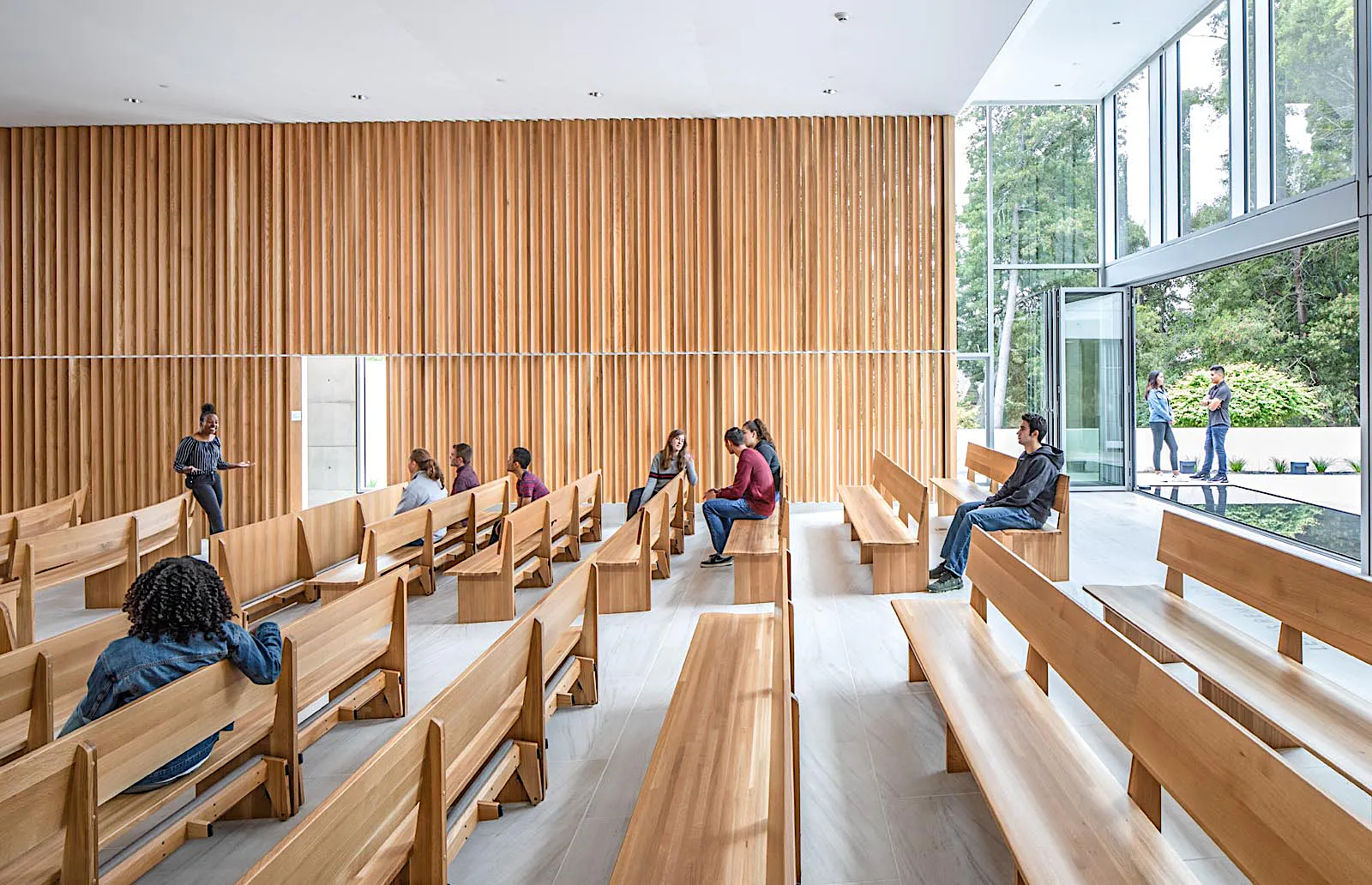 A School’s Modern Take on Chapel Design | NanaWall