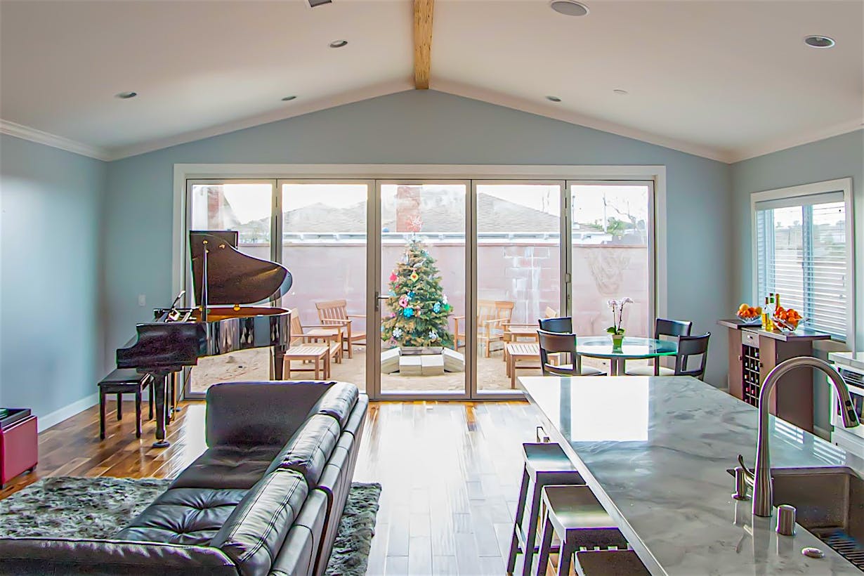 operable glass wall for indoor/outdoor living space