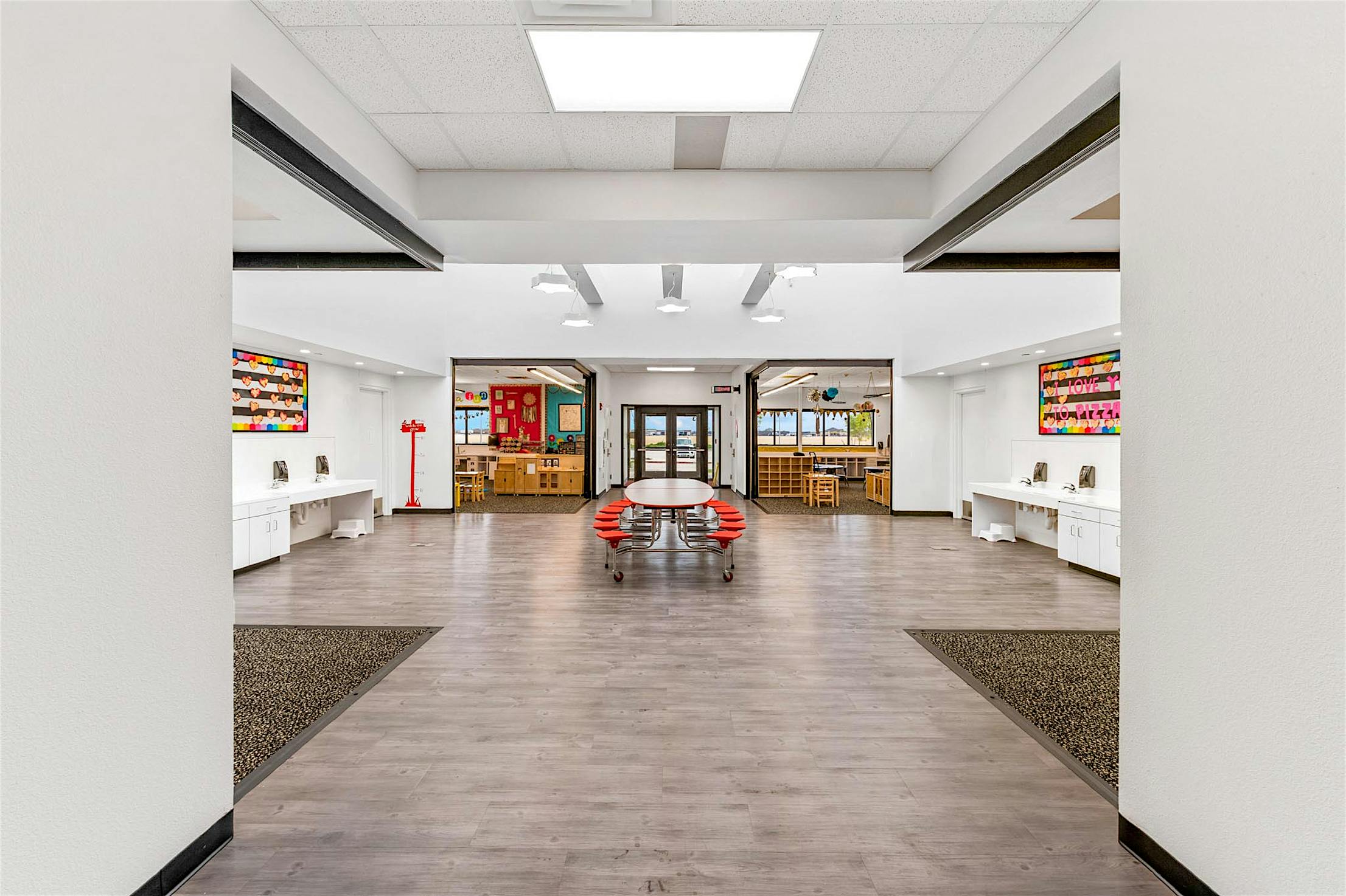 learning hub design with NanaWall sliding glass walls