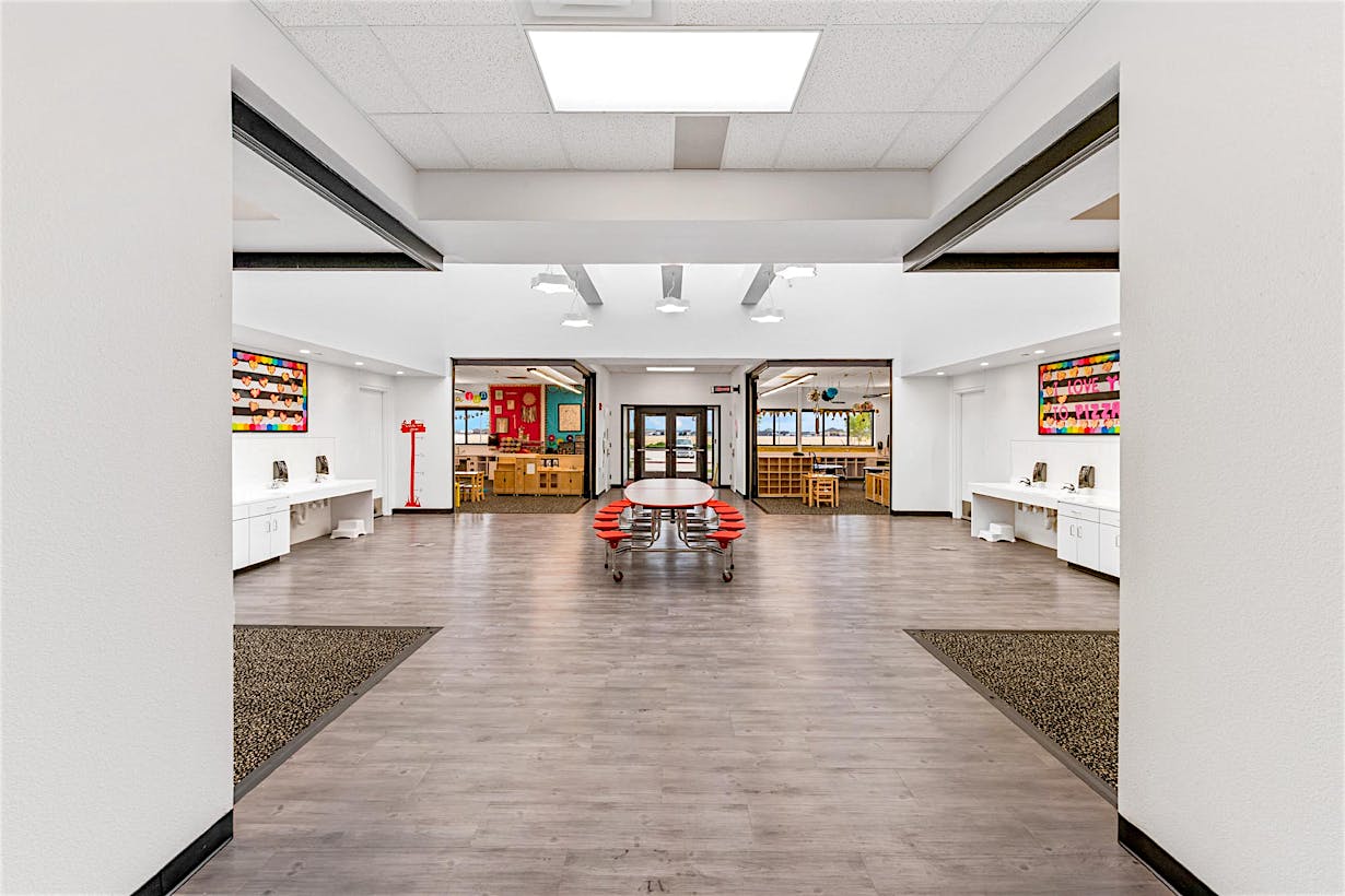 learning hub design with NanaWall sliding glass walls