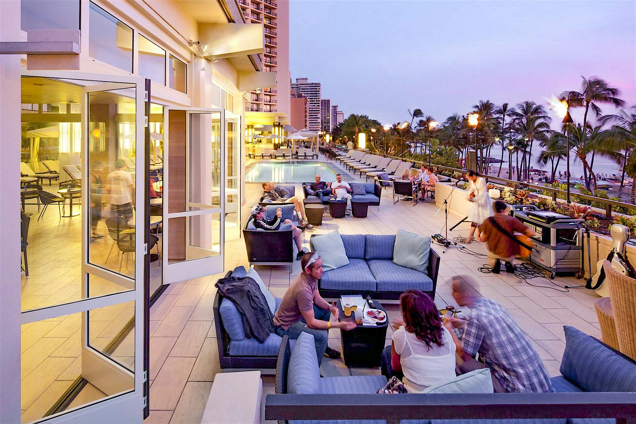 Hotel design with NanaWall retractable glass walls
