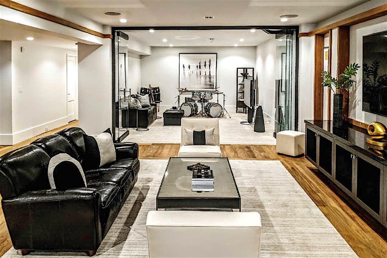 moveable glass doors
