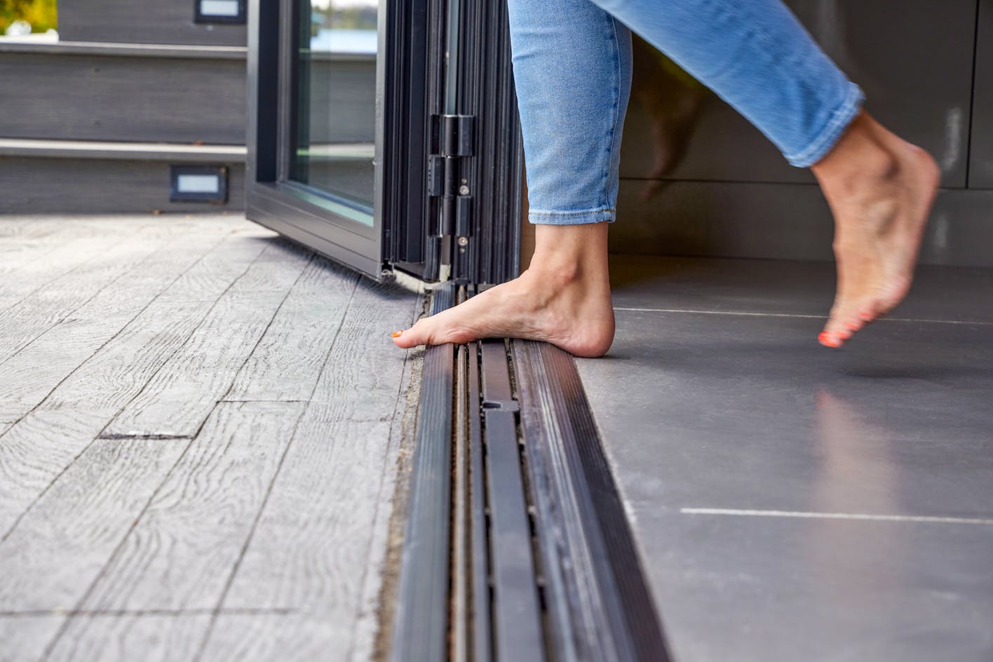 barefoot-friending ADA sill for folding glass walls