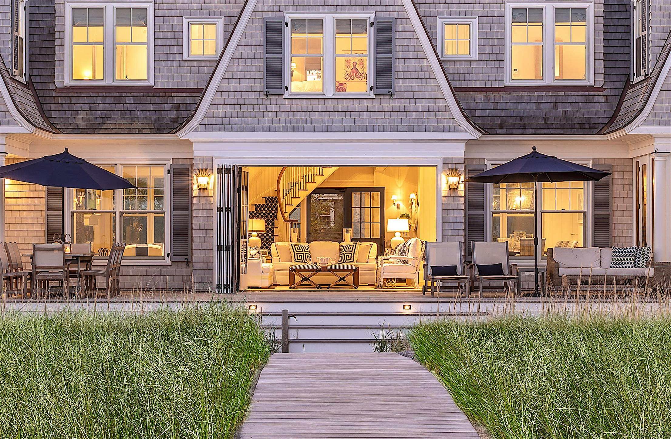 indoor outdoor living with NanaWall folding doors