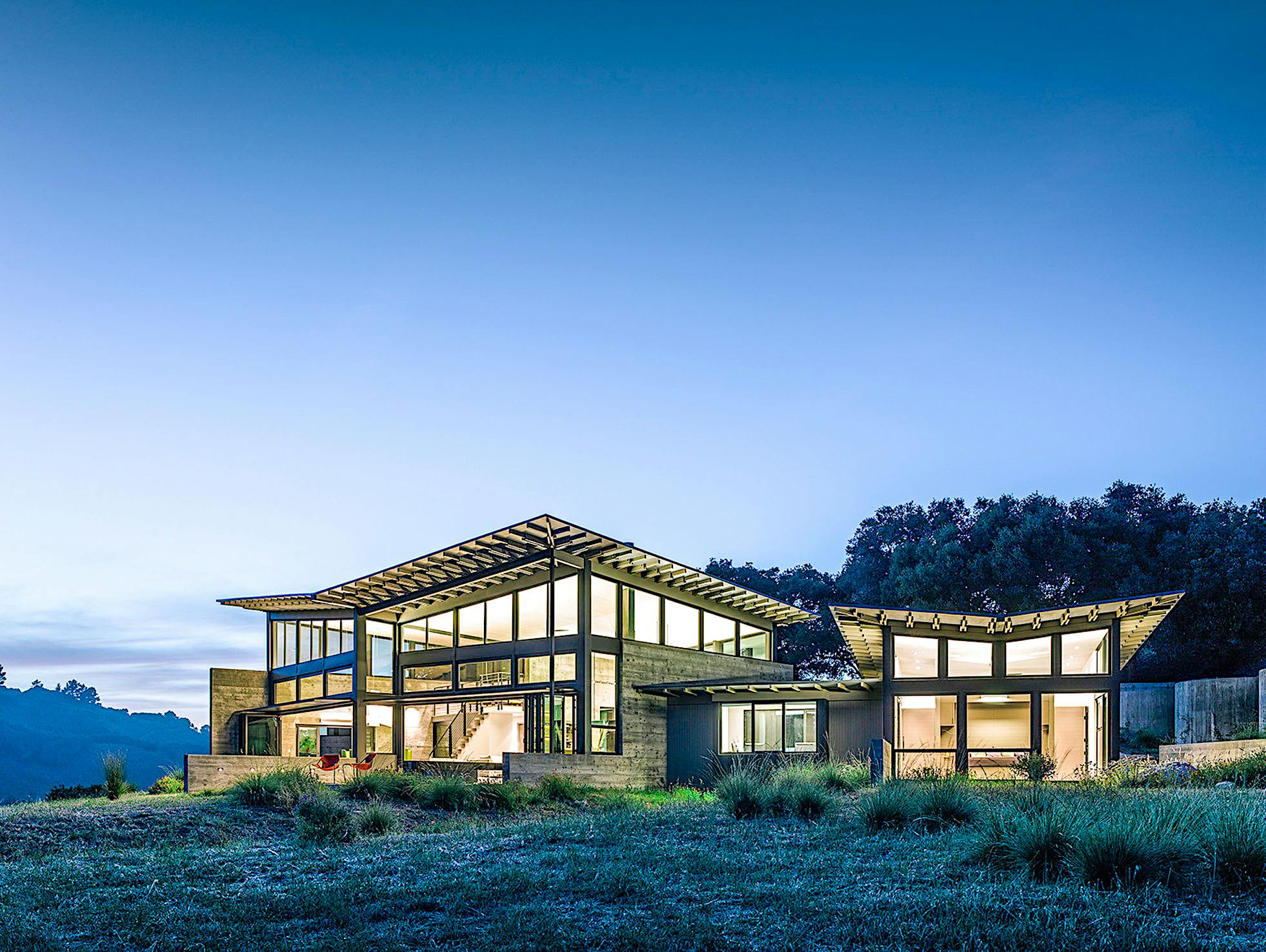 NanaWall residential glass walls in modern home