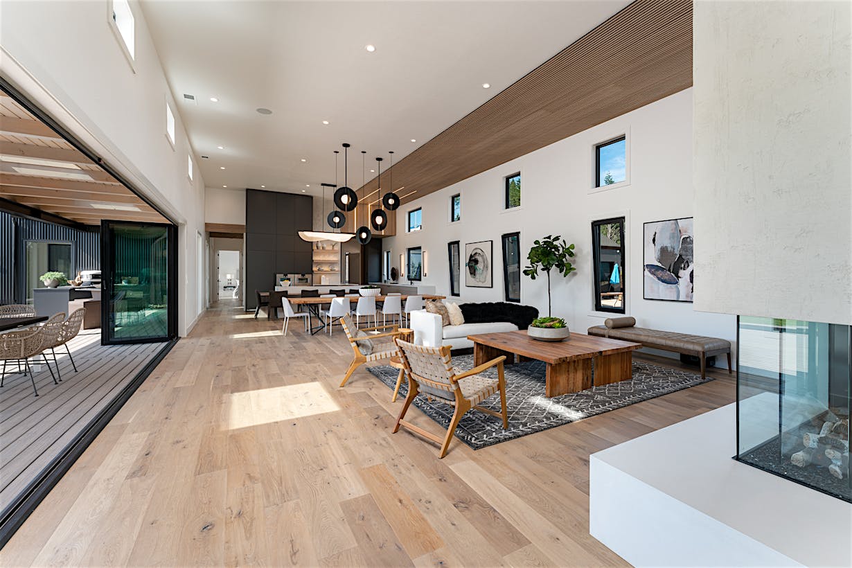 retractable glass walls