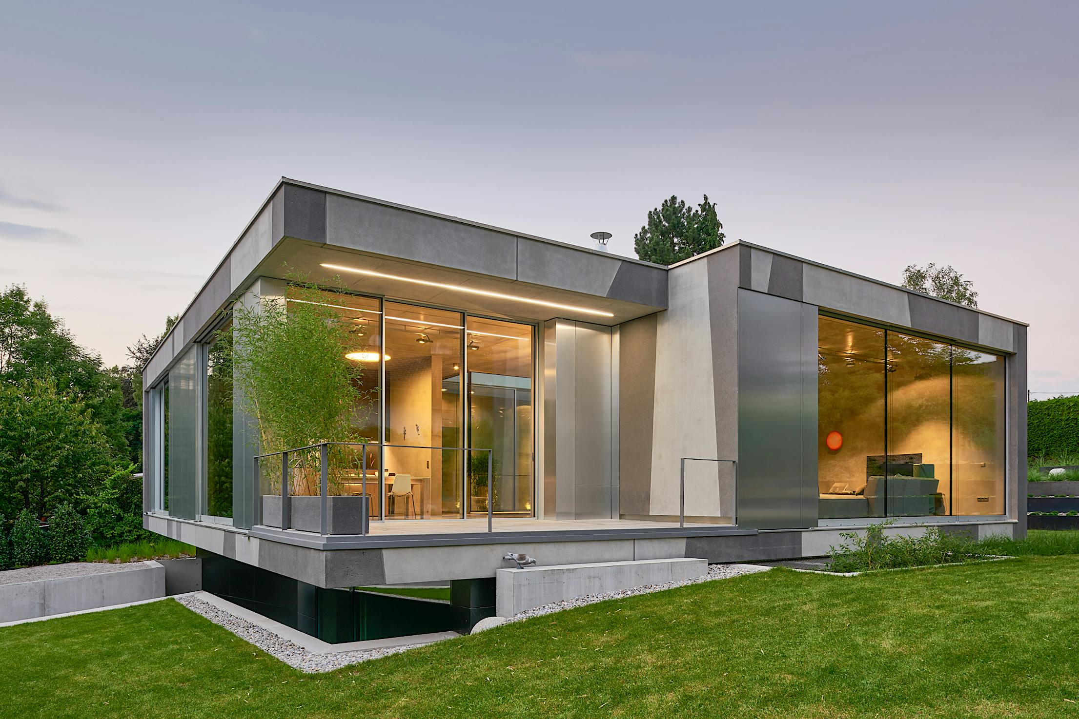 Nanawall sliding glass walls