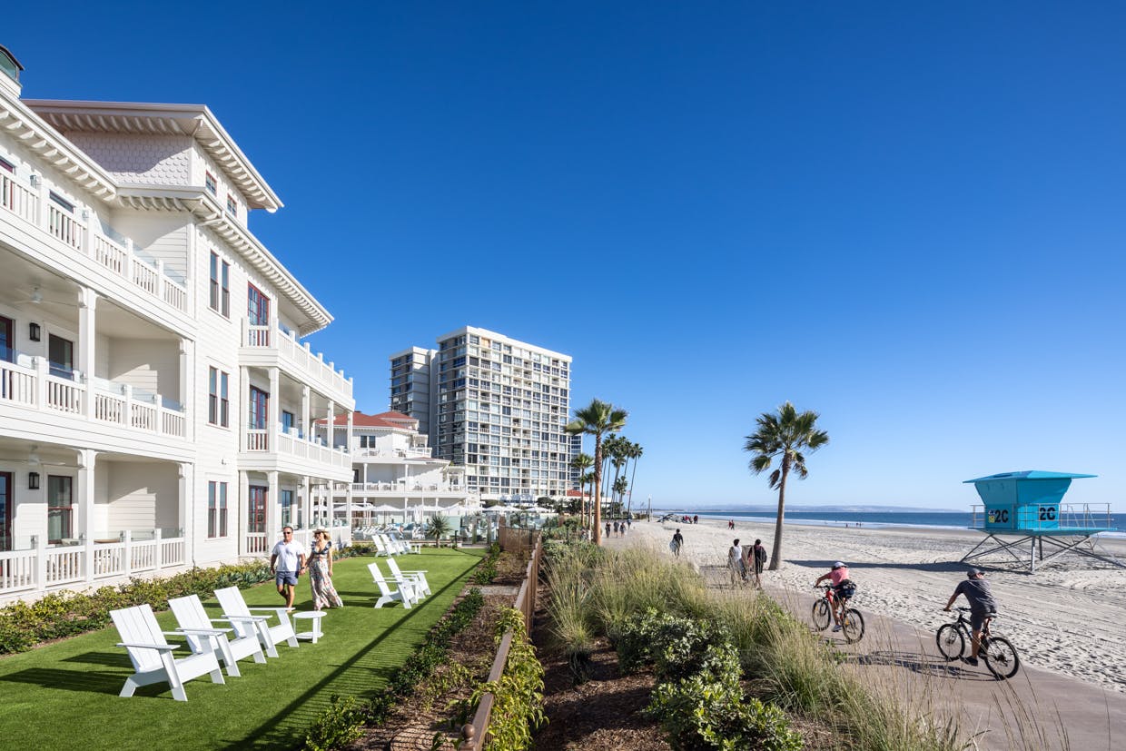 Hotel del Coronado with NanaWall glass walls