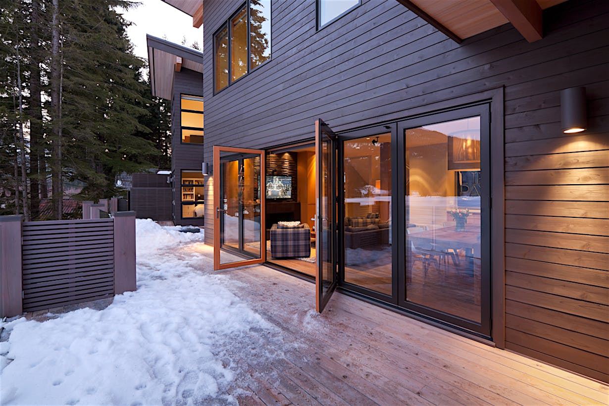 NanaWall clad opening glass walls