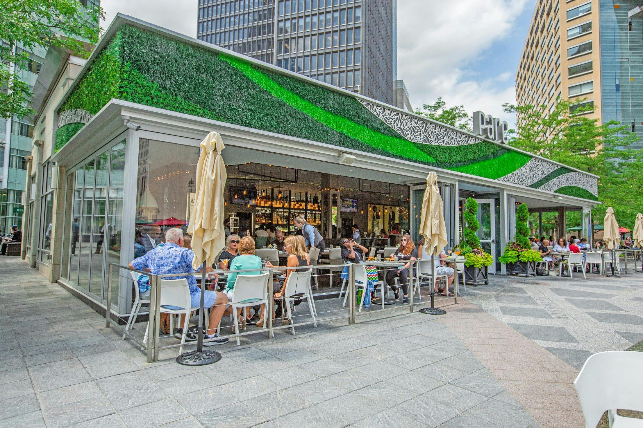 Outdoor discount restaurant seating