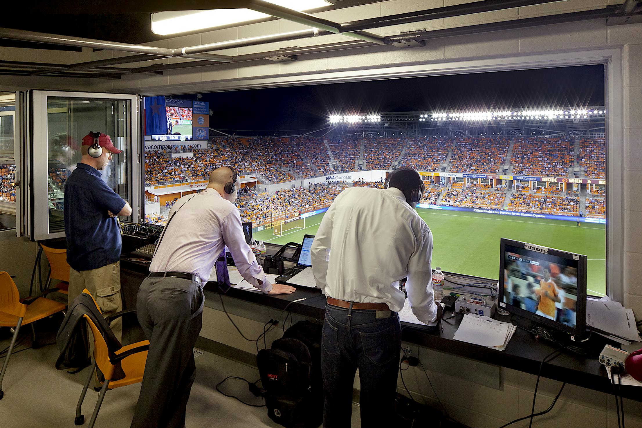 folding commercial glass walls