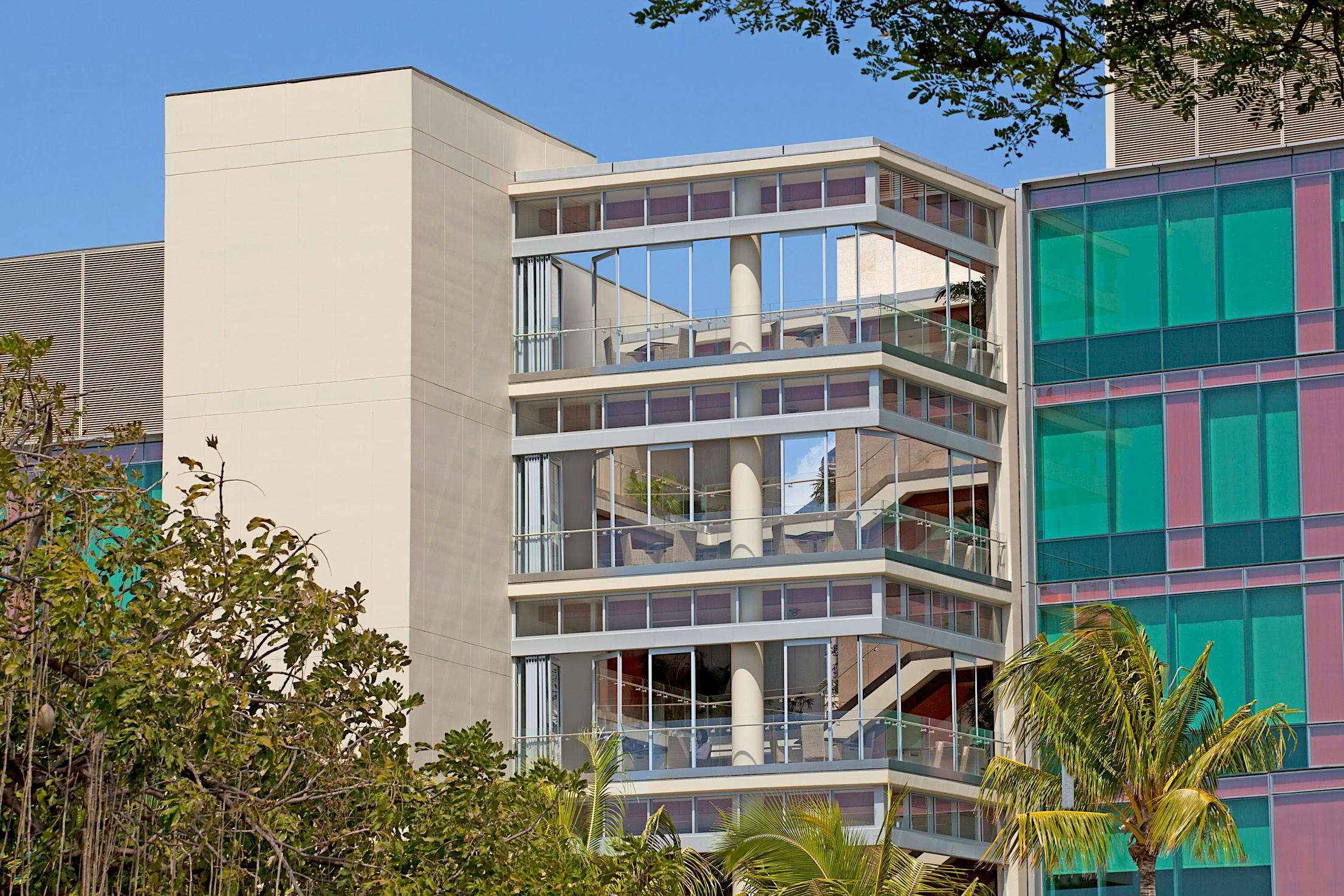 single track stacking exterior retractable glass walls