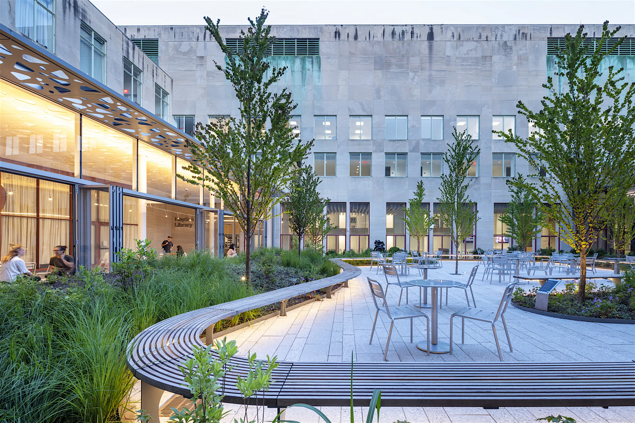 Inspirational College Spaces with Exterior Retractable Glass Walls