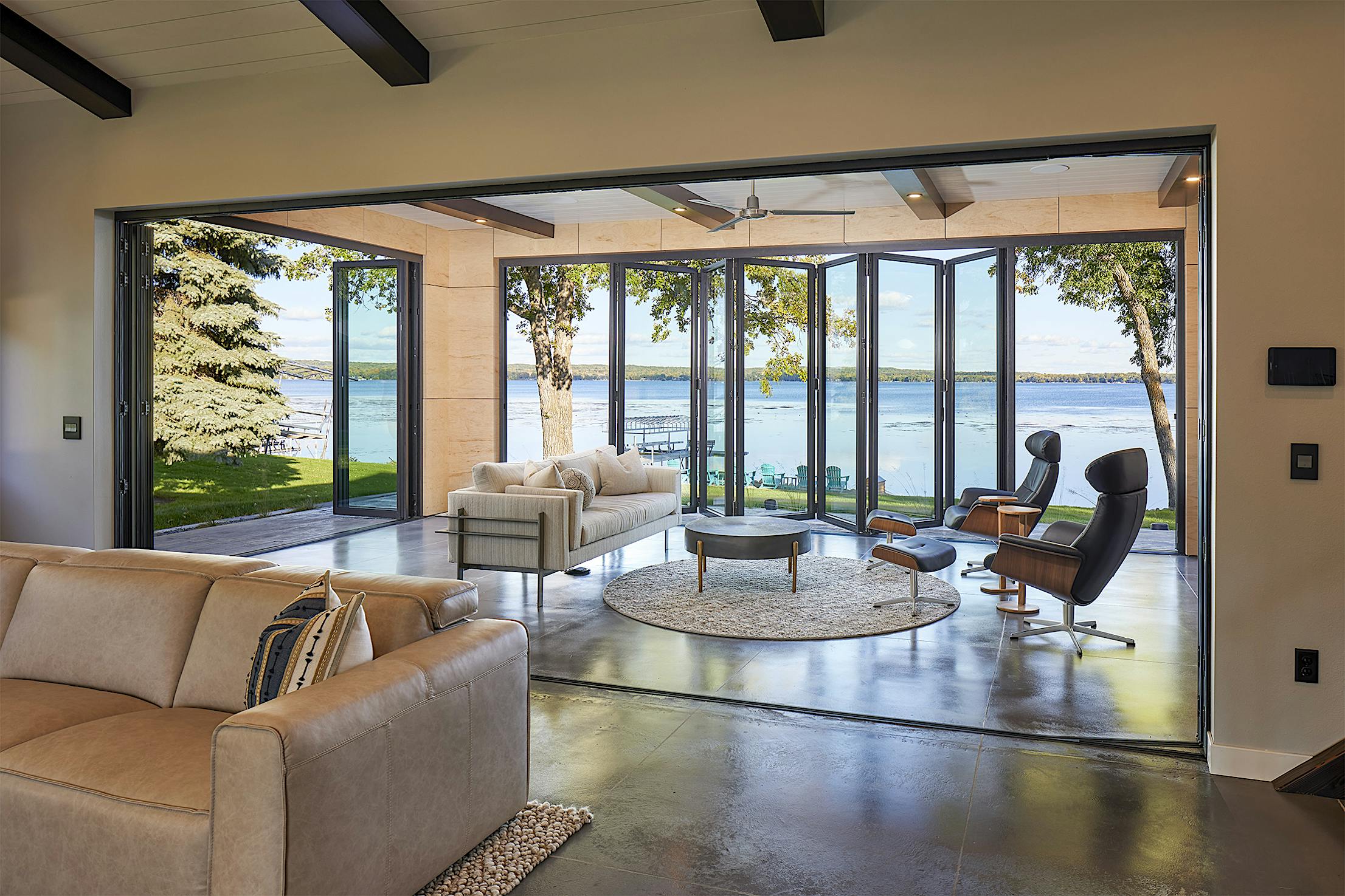 Gen Z folding glass walls