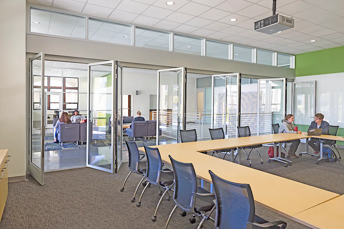 Student Glass Module Top College Learning Spaces with Interior Glass Wall Systems