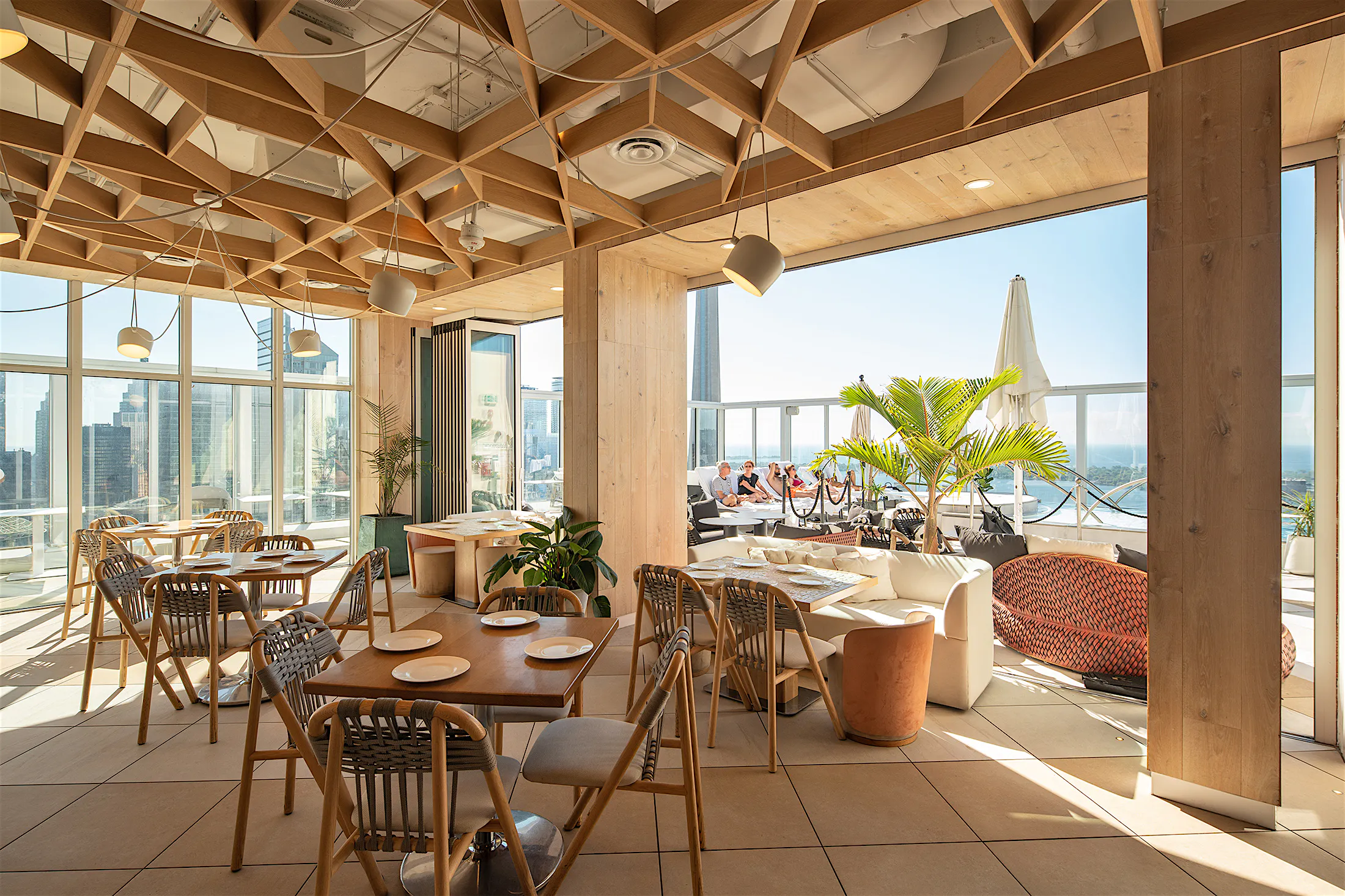 Transform Rooftops: Luxury & Innovation with Opening Glass Walls