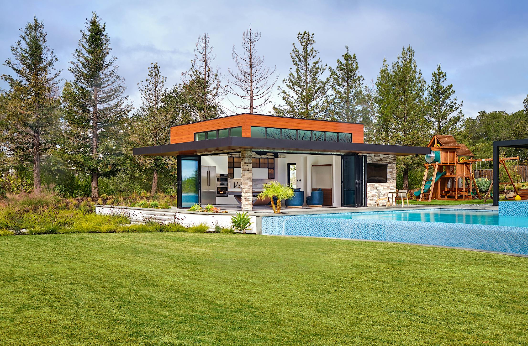 ADU with Generation 4 bifolding glass walls