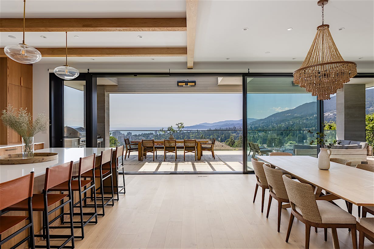minimal sliding retractable glass walls