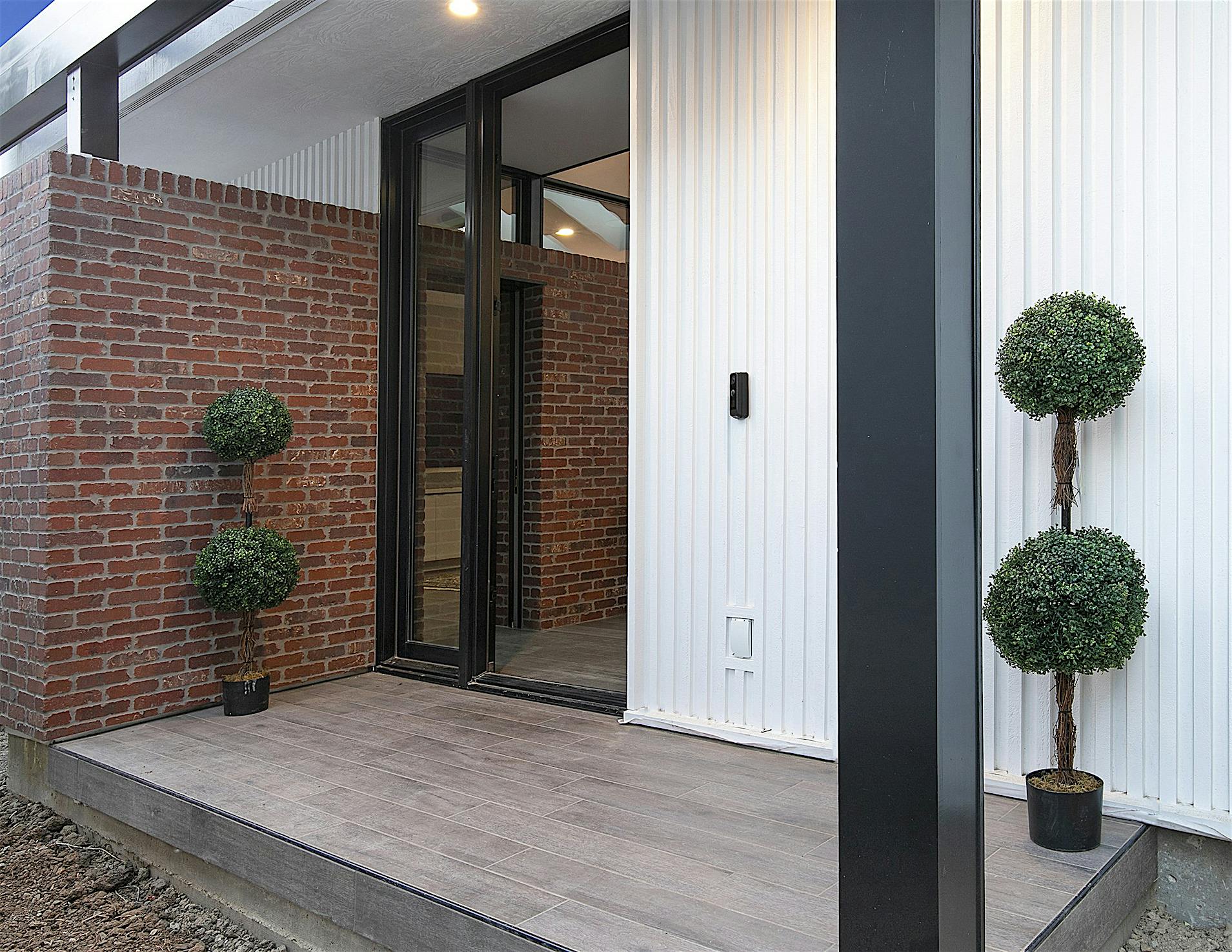 ADU with NanaWall folding doors
