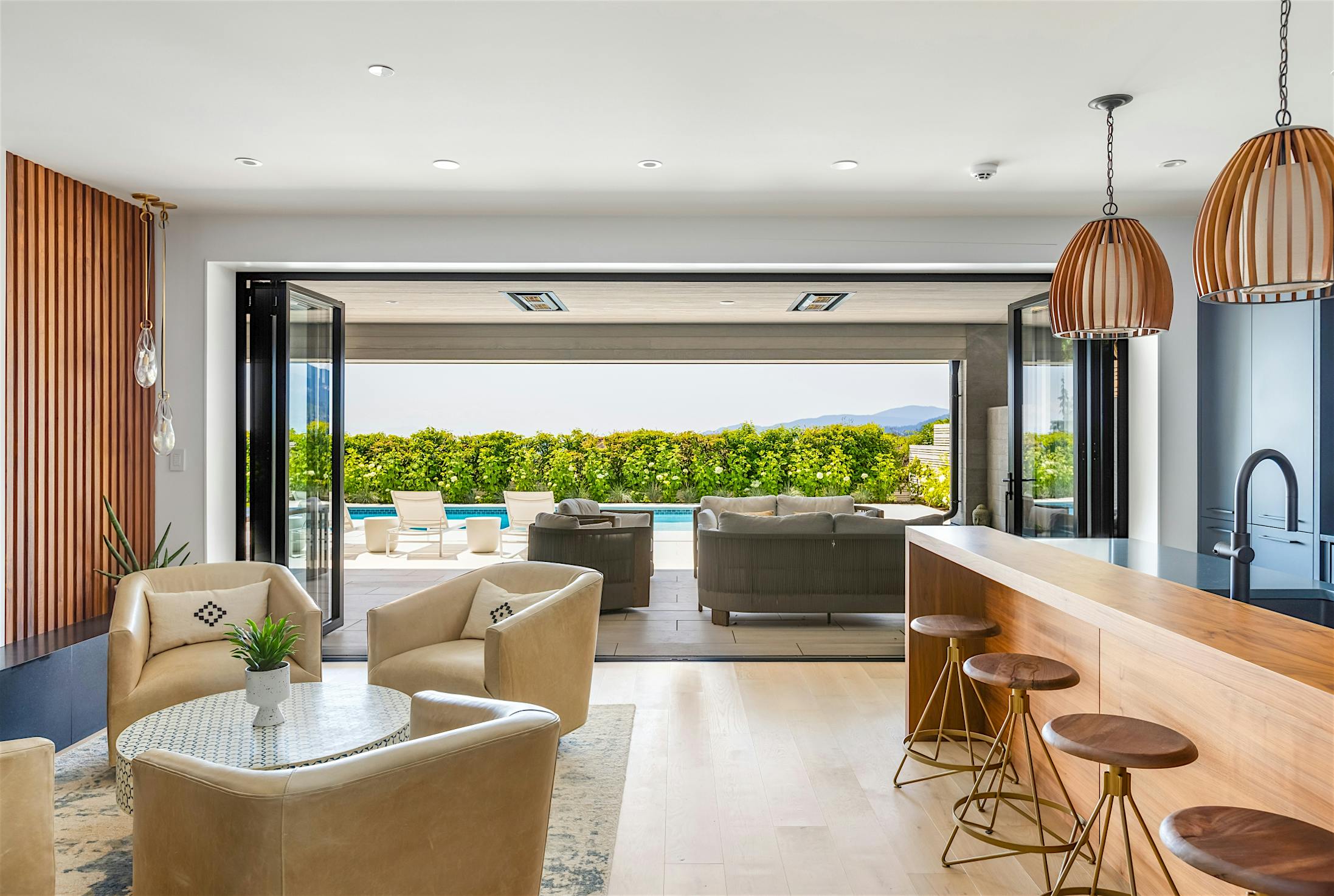 NanaWall Generation 4 foldng glass walls