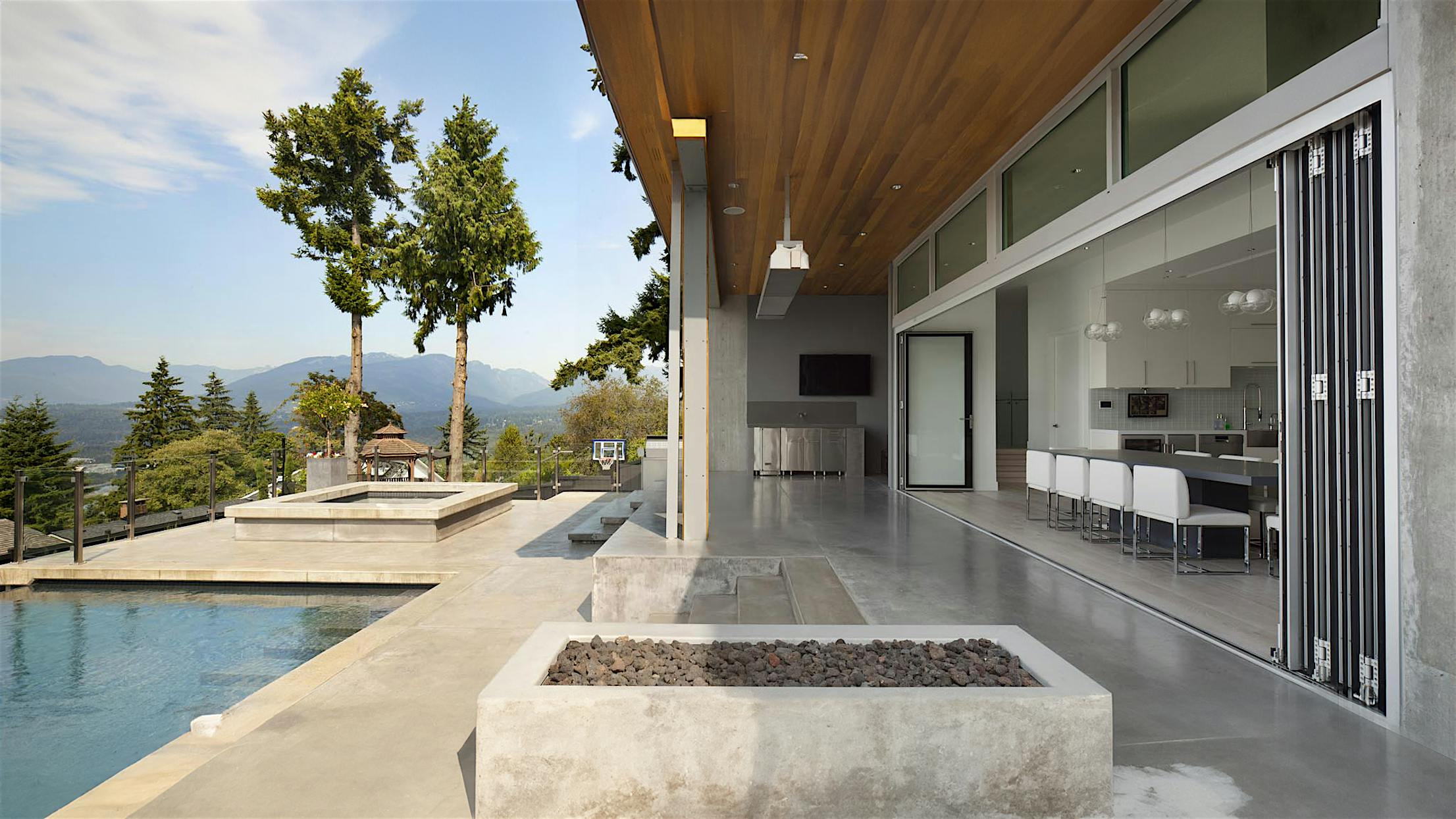 NanaWall retractable glass walls