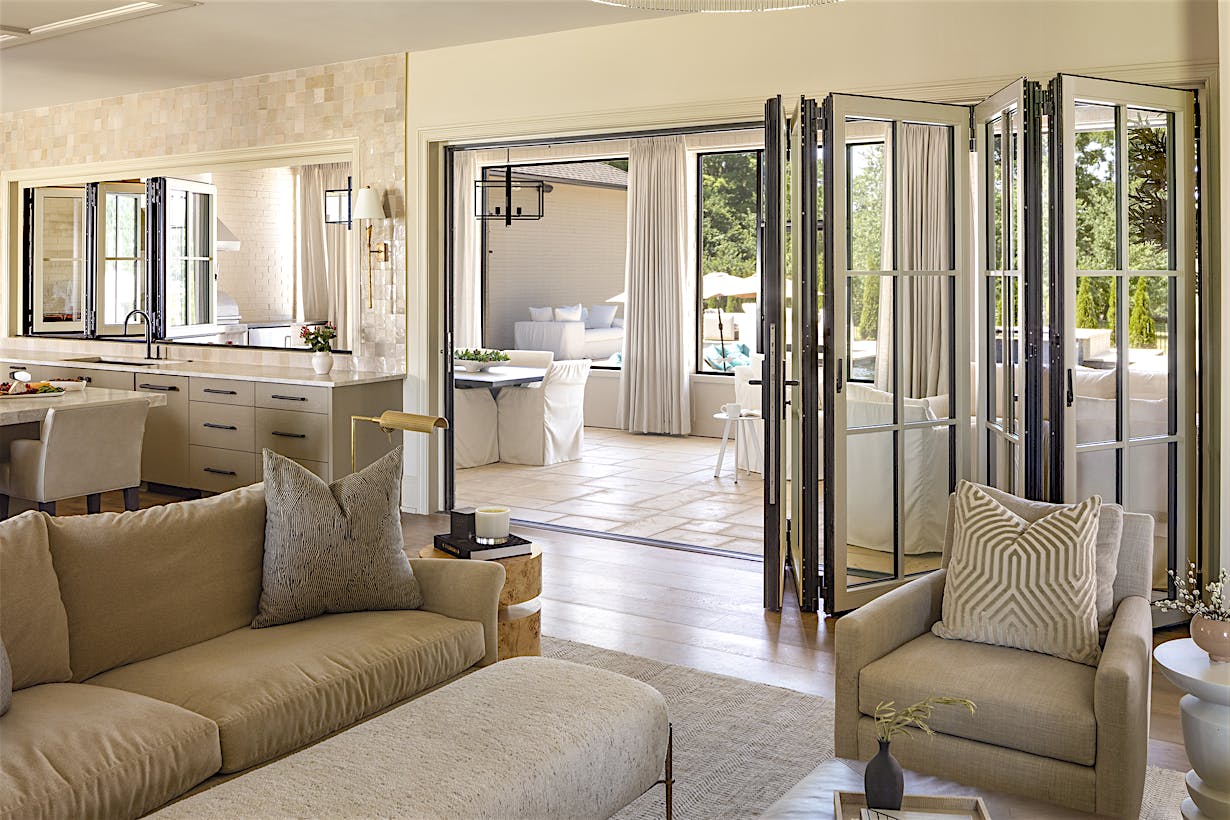 retractable glass walls