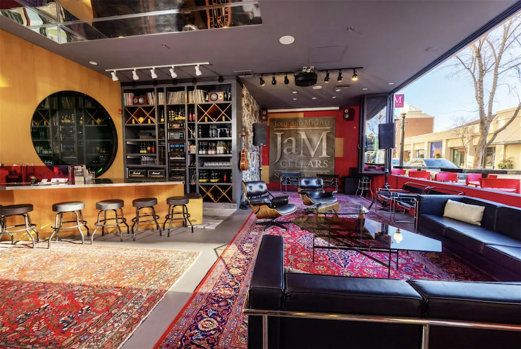 retractable glass window walls