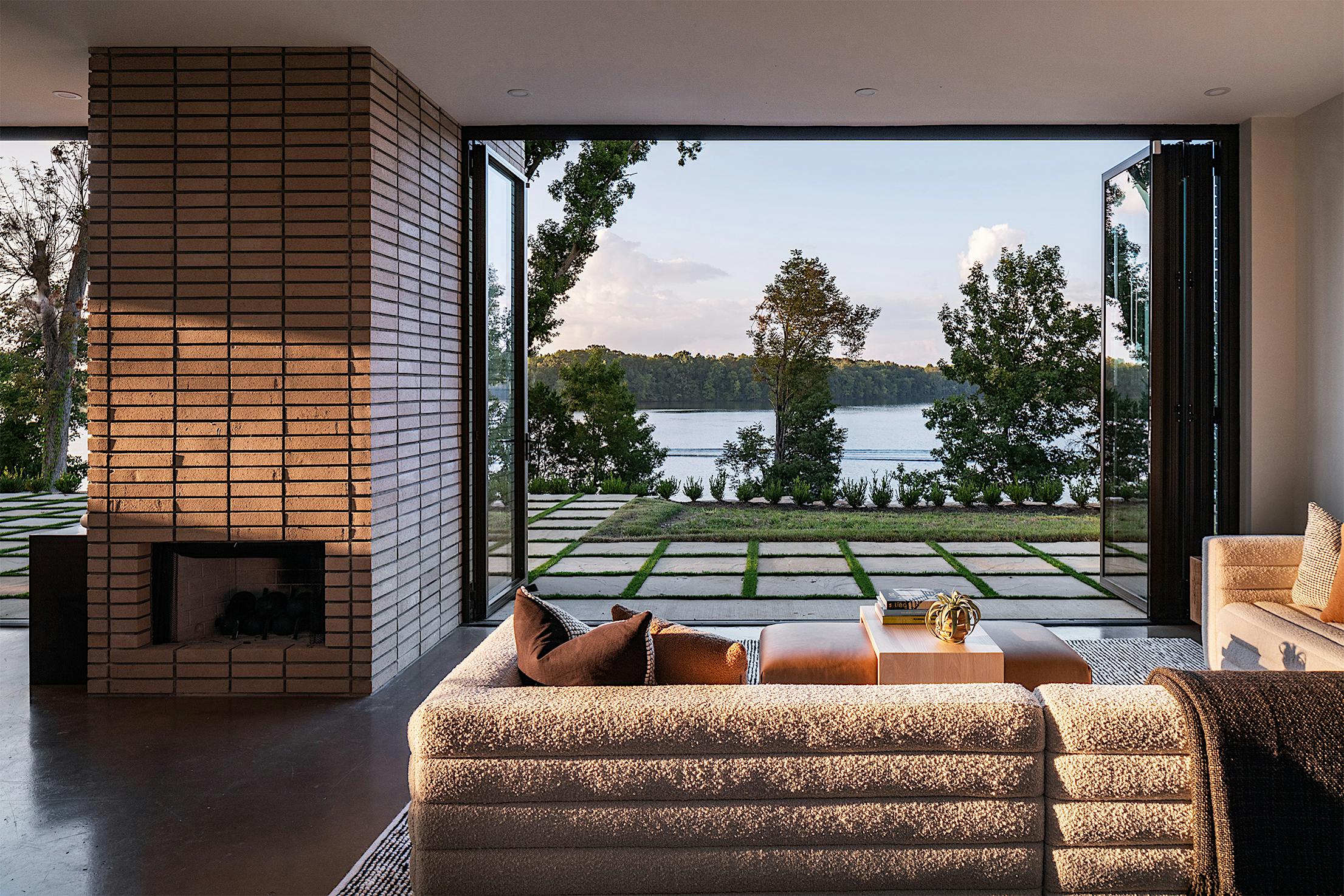 Generation 4 residential glass wall systems at lakefront