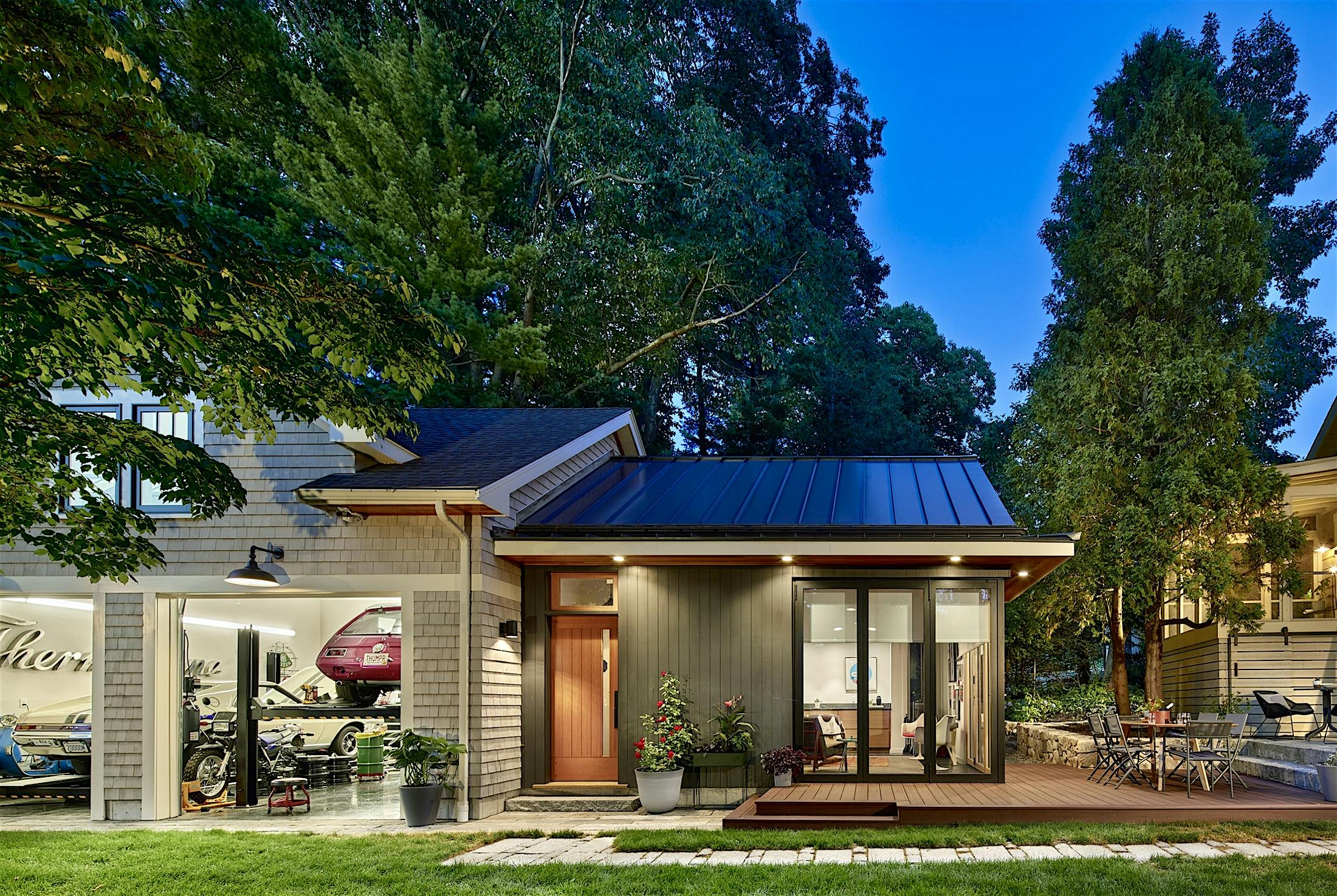 ADU desinged with open corner bifolding glass door