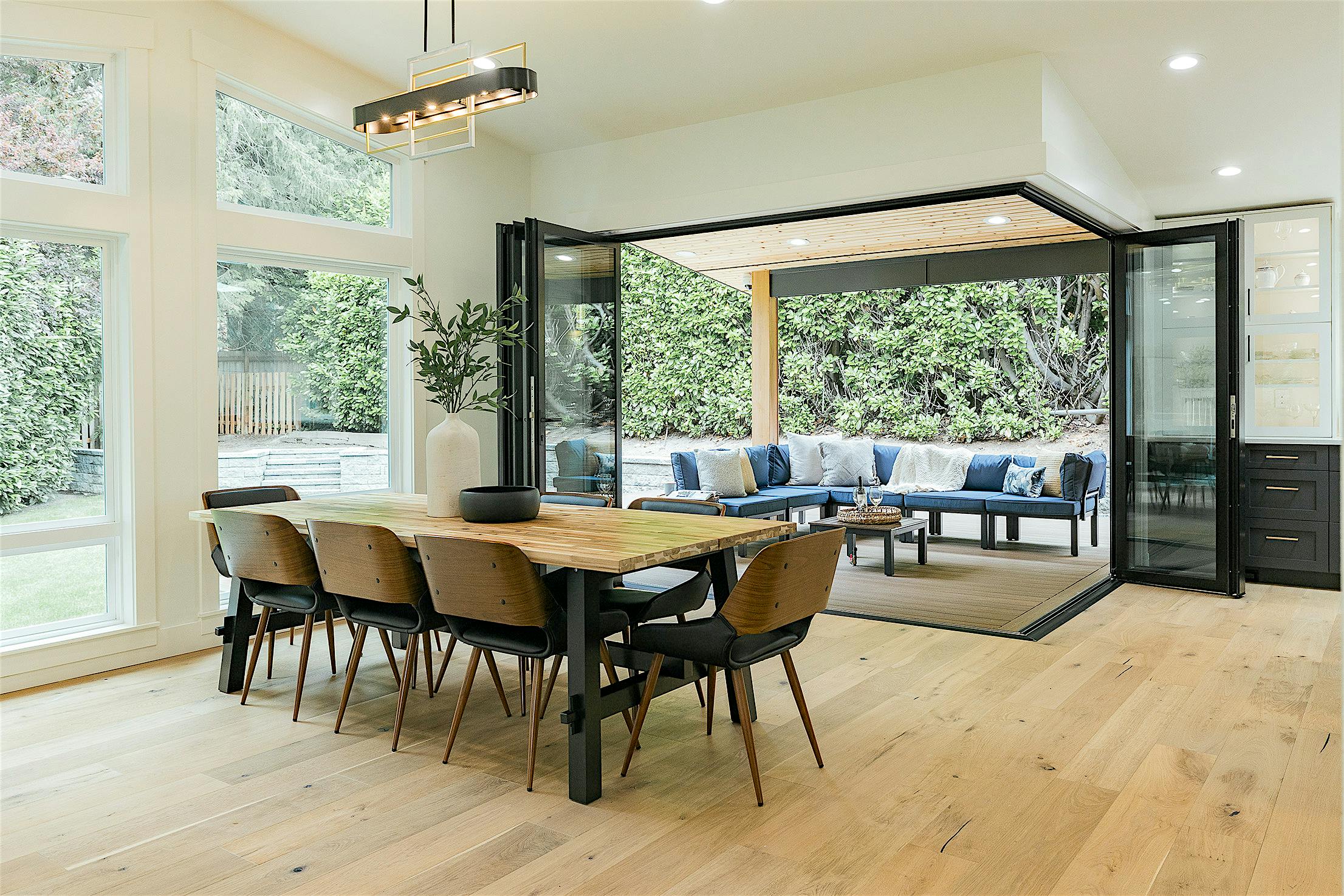 open floor plan livng with open corner door system