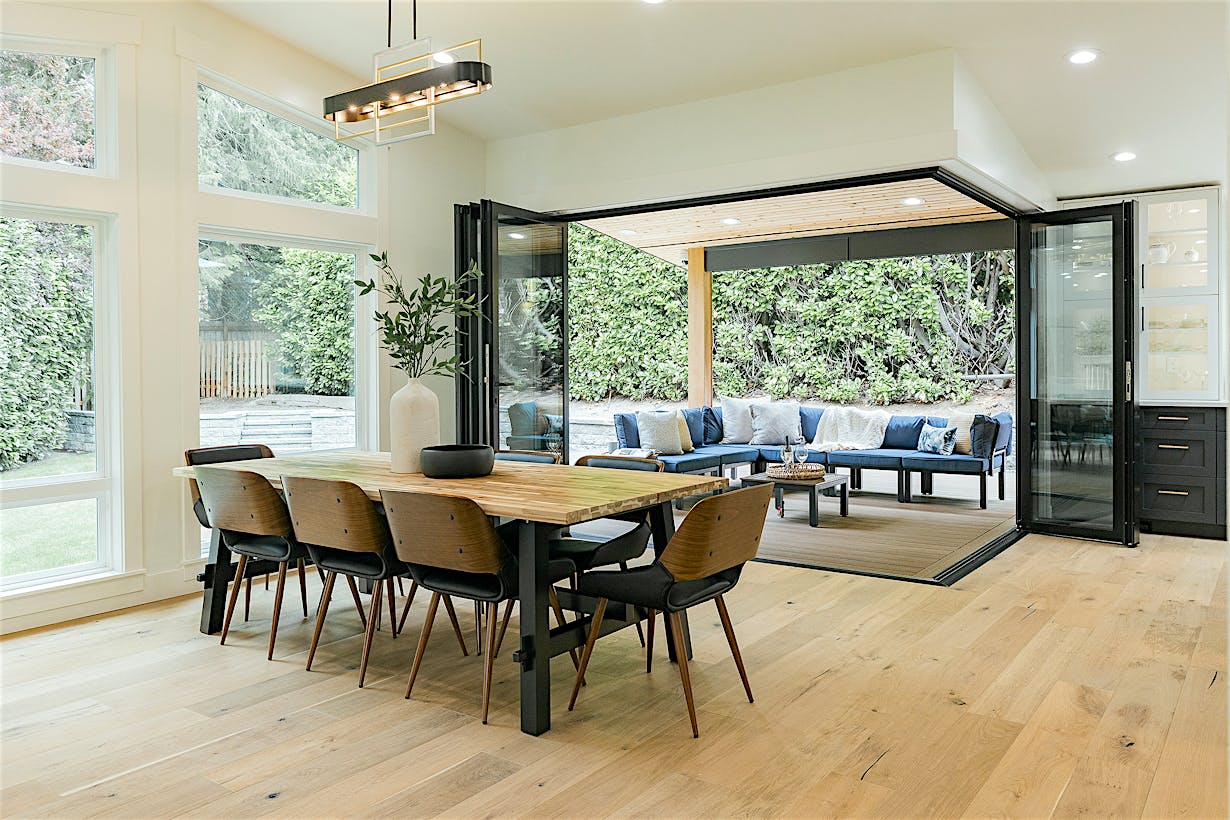 open floor plan livng with open corner door system