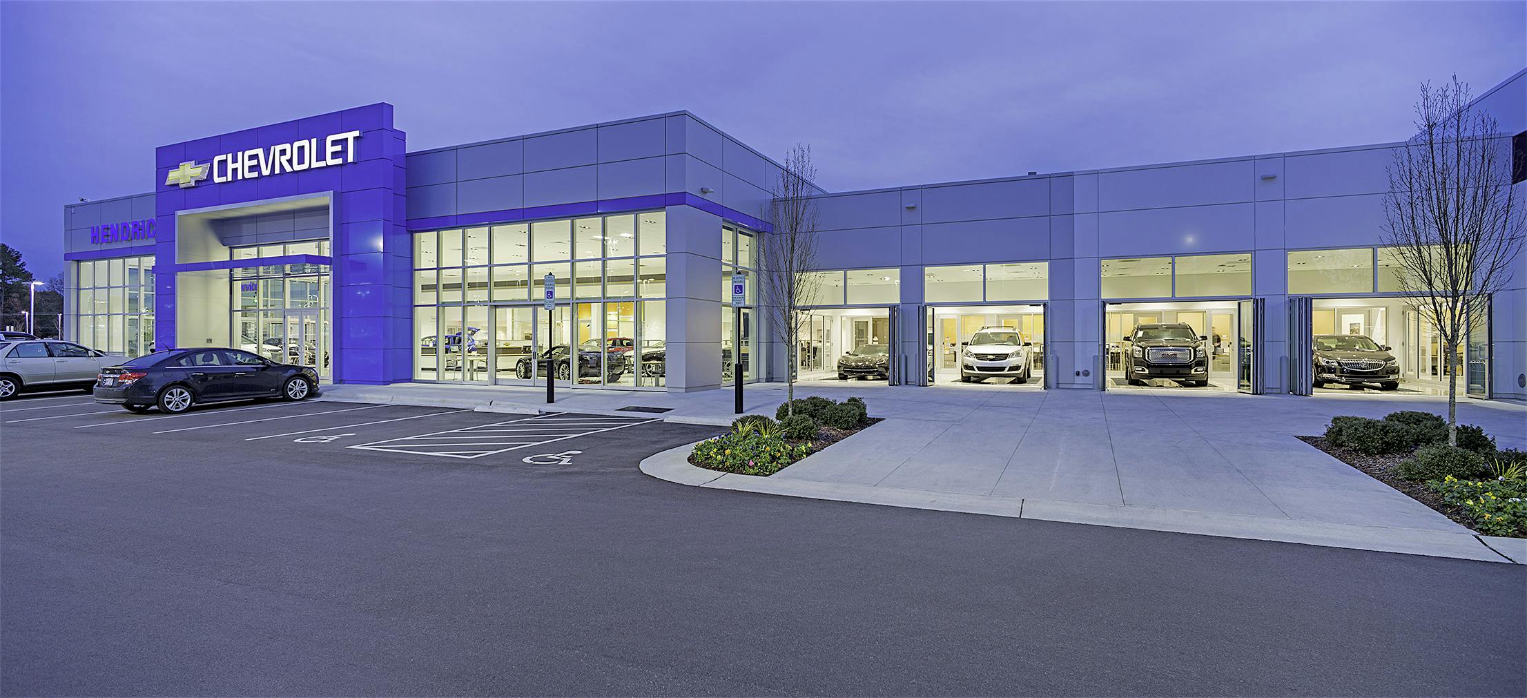 NanaWall commercial folding glass door