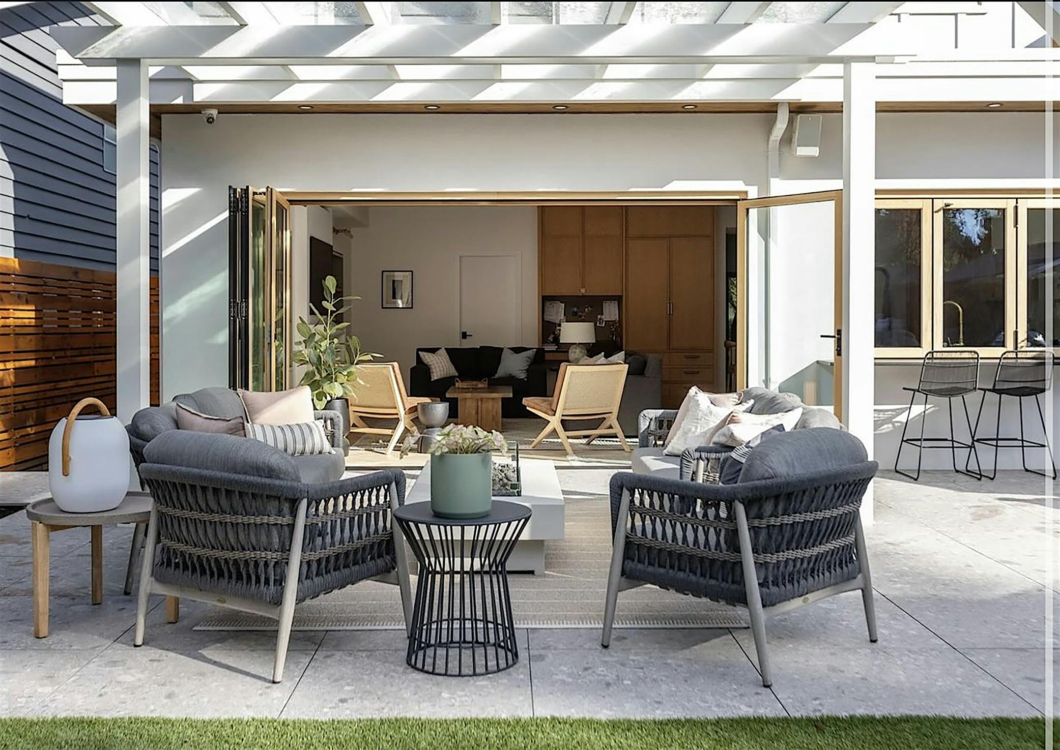 folding glass doors and windows