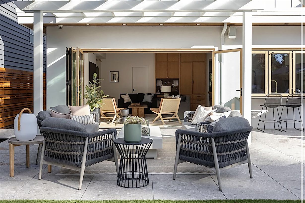 folding glass doors and windows