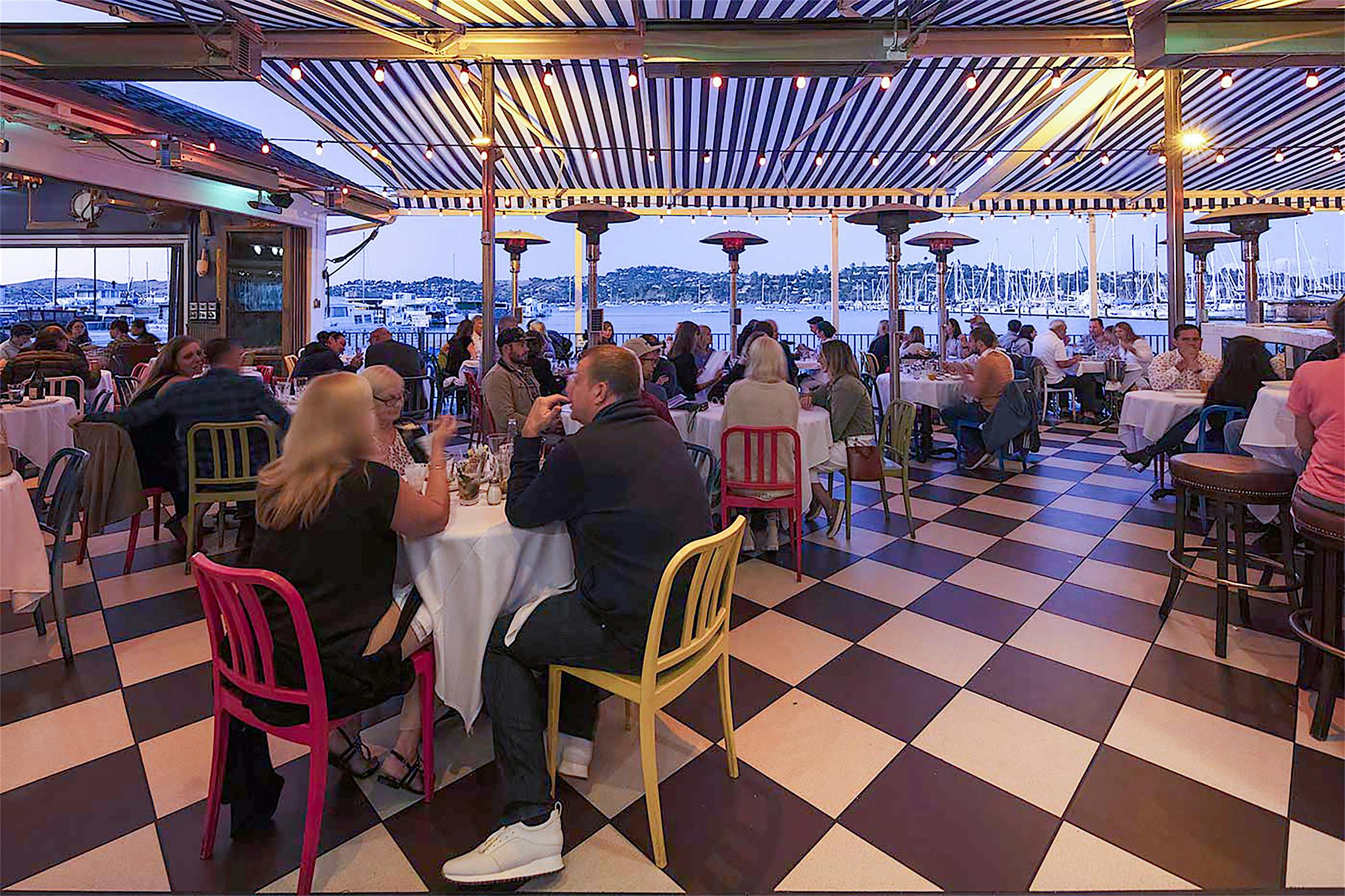 indoor-outdoor dining commercial doors
