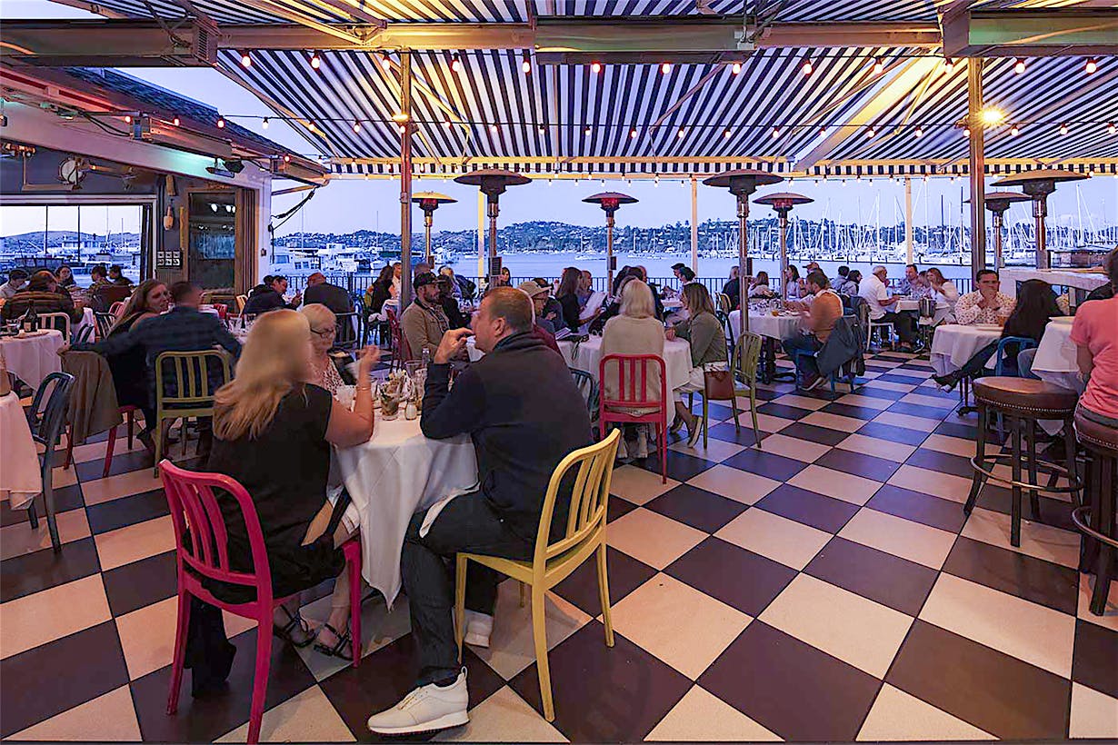 indoor-outdoor dining commercial doors
