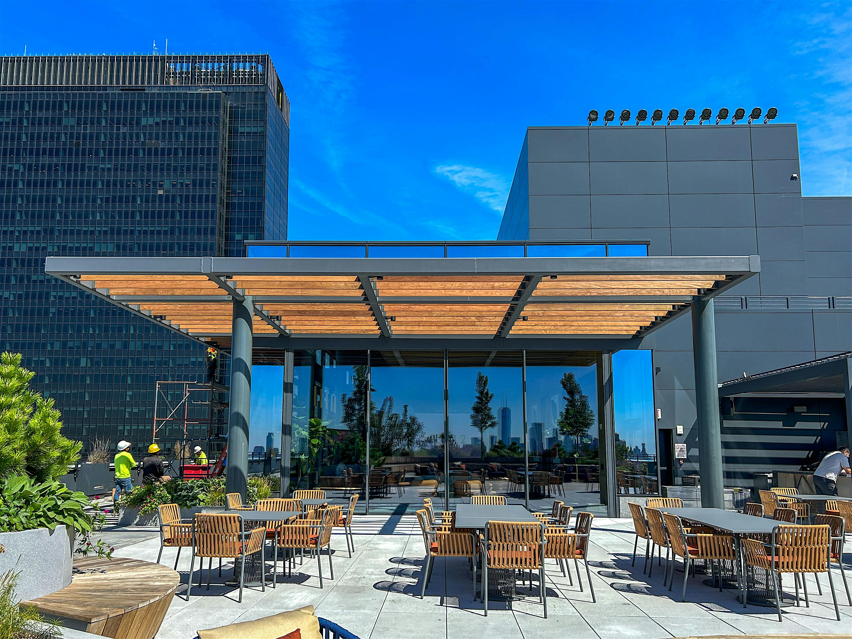 PENN 2 rooftop opening glass doors