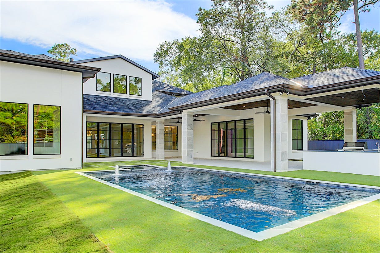 NanaWall folding glass doors in custom home