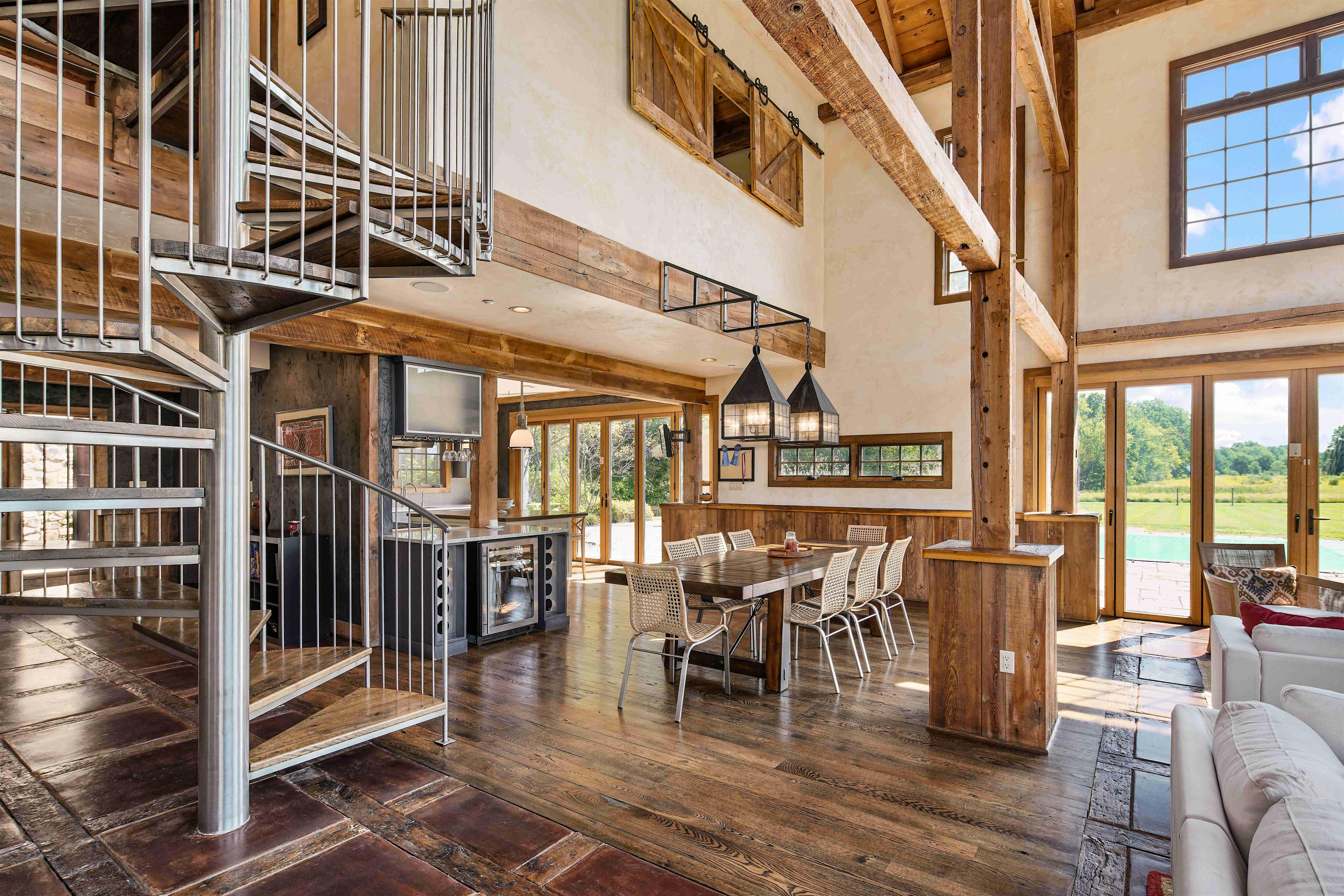 winding-staircase-in-barn-house-renovation