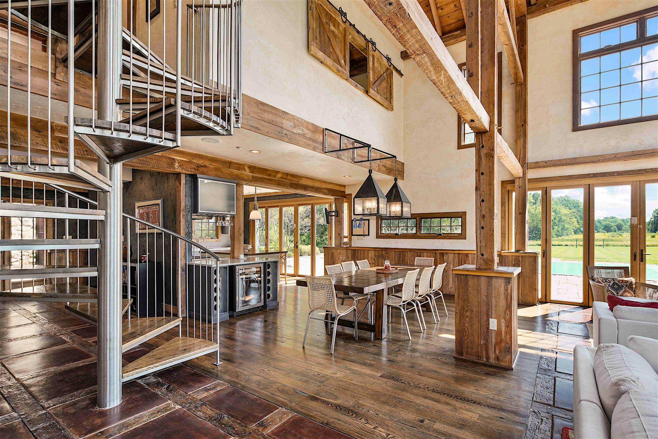winding-staircase-in-barn-house-renovation