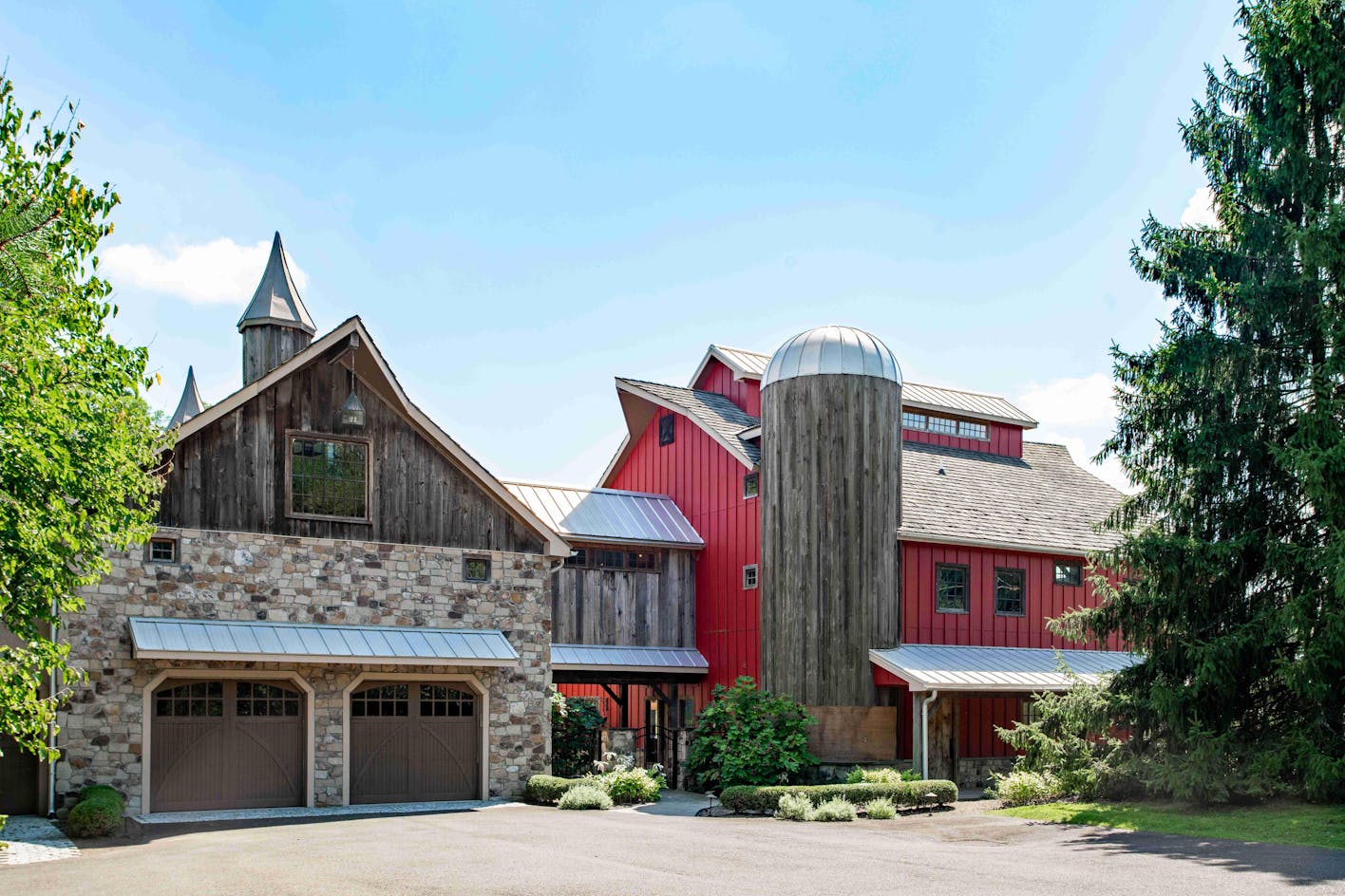 Pennsylvania-barn-converted-into-luxury-home